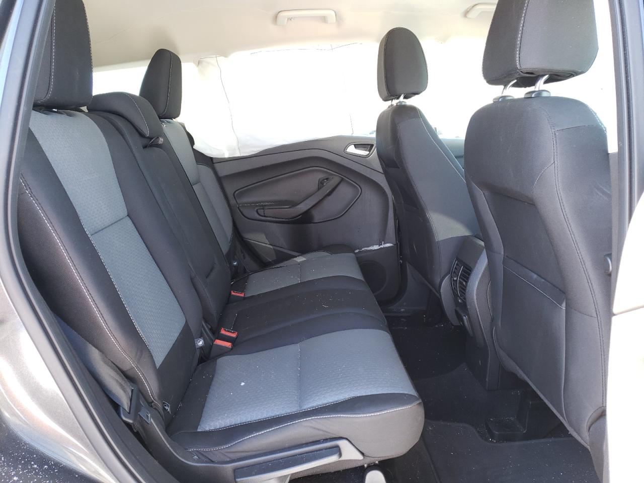 Photo 17 from auction – 2017 FORD ESCAPE SE with VIN 1FMCU0GD5HUD78843