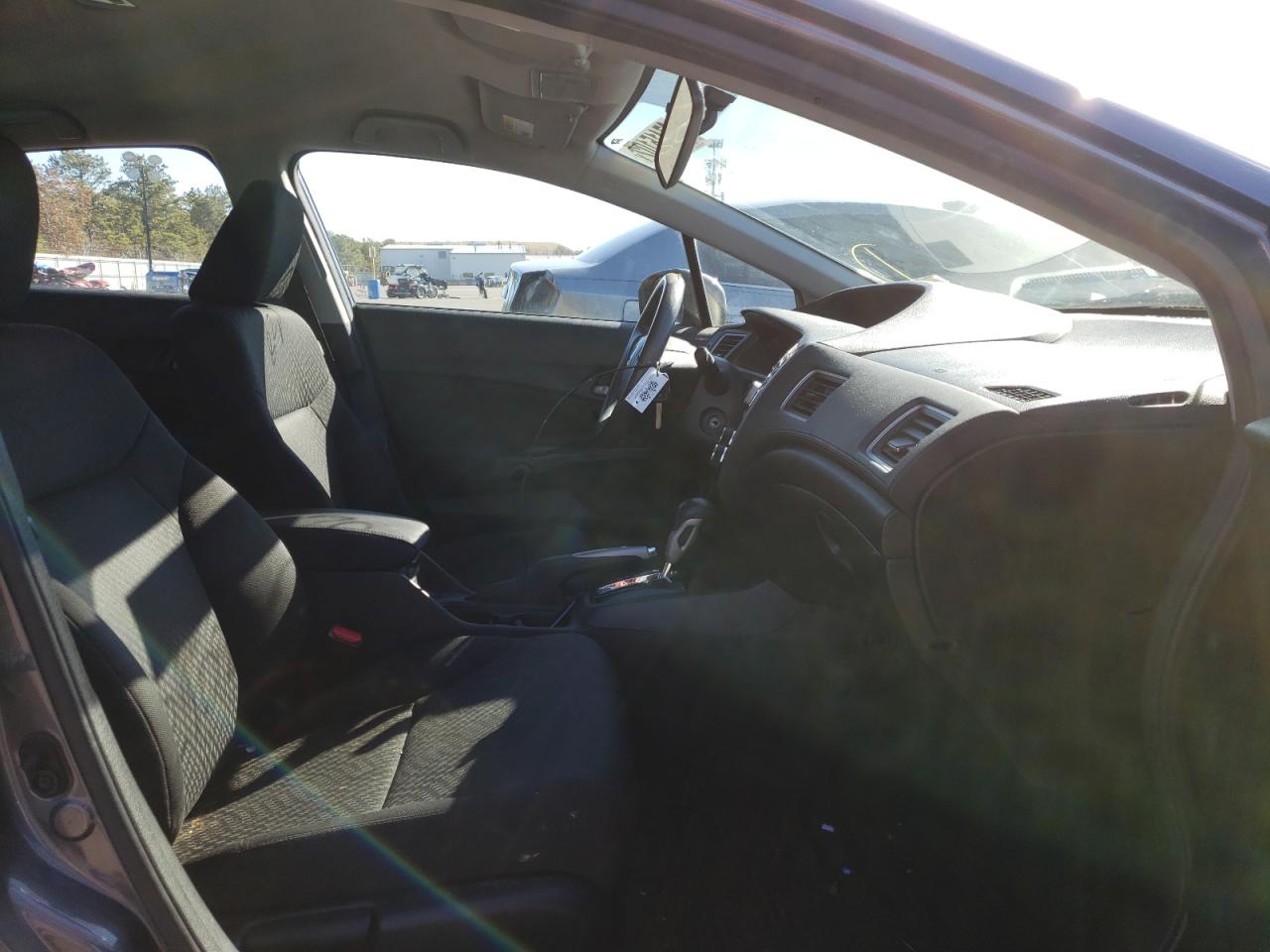 Photo 5 from auction – 2014 HONDA CIVIC LX with VIN 19XFB2F53EE210304
