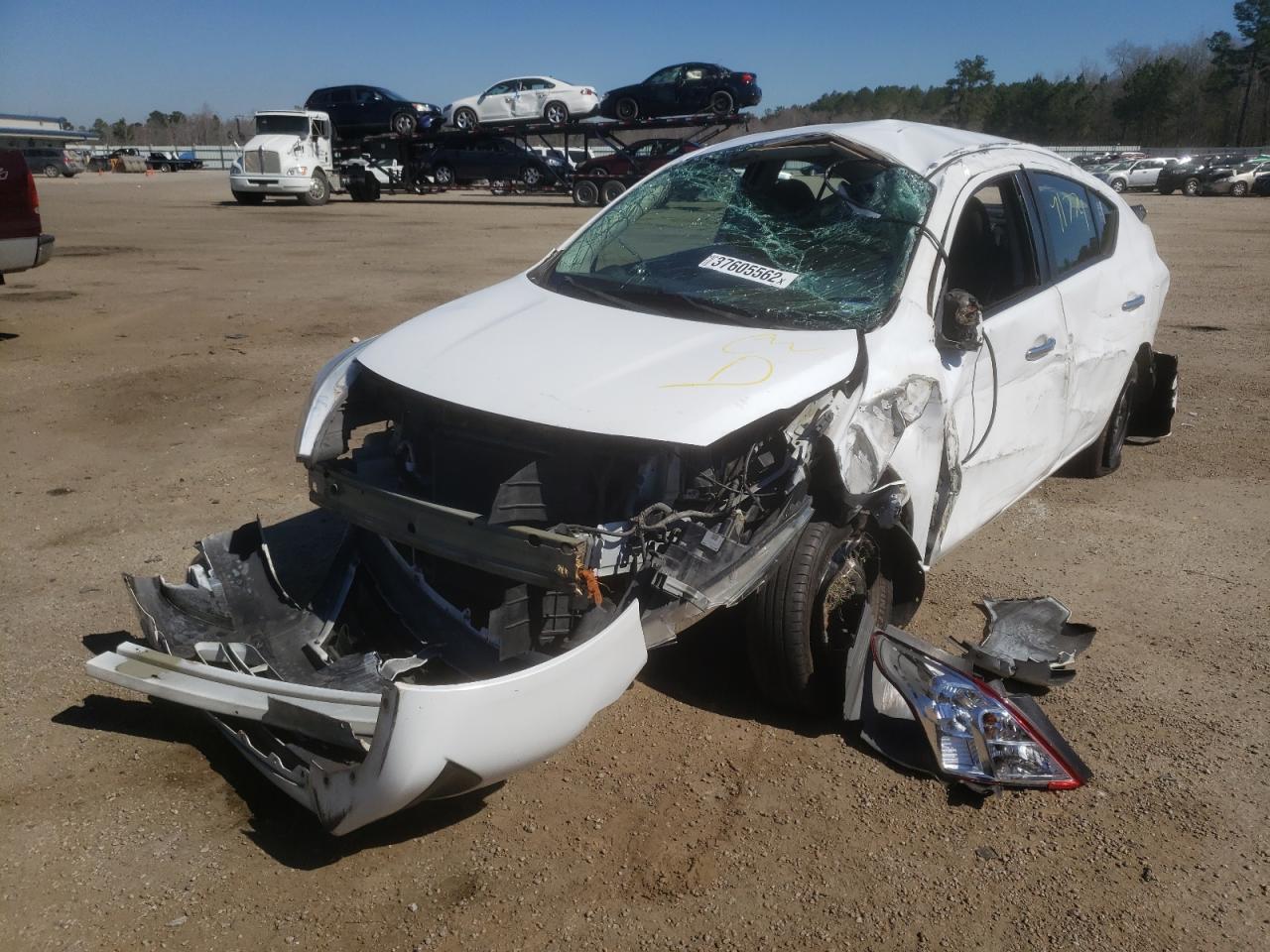 Photo 2 from auction – 2015 NISSAN VERSA S with VIN 3N1CN7AP3FL953304