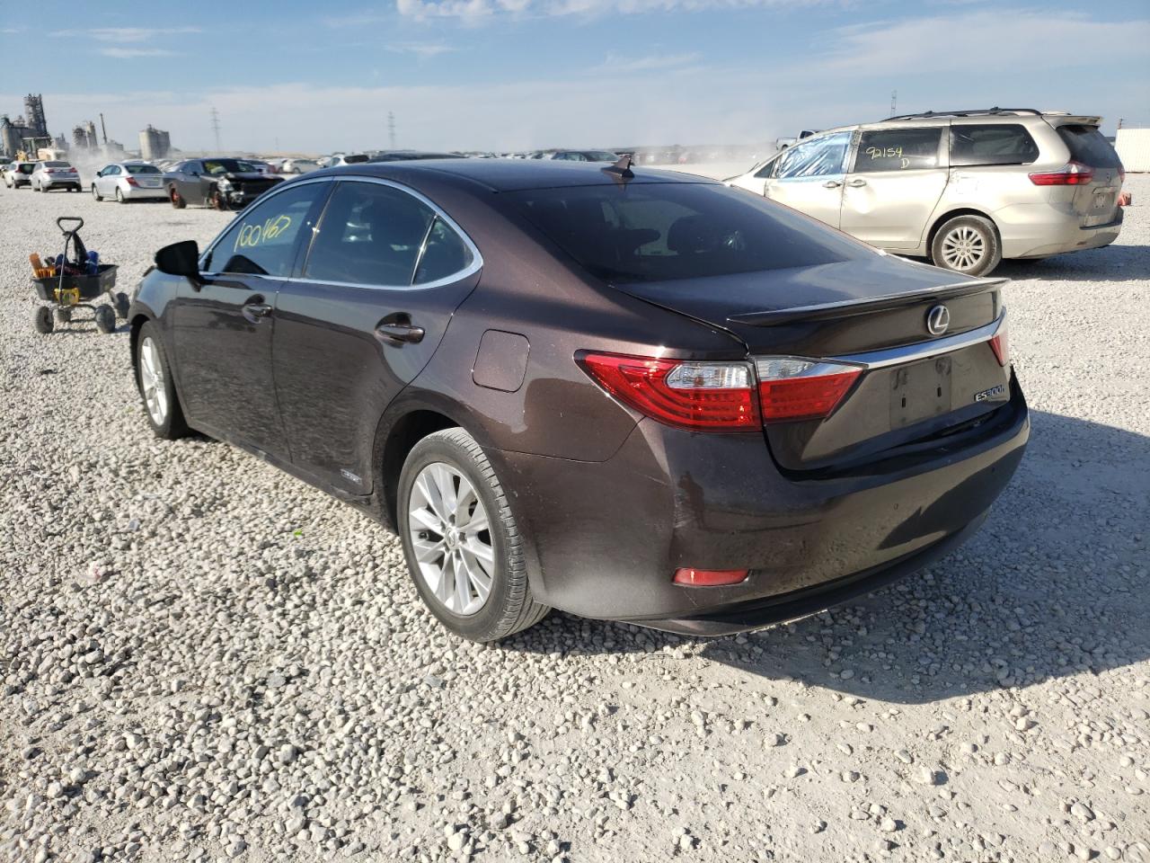 Foto 3 de la subasta – 2013 LEXUS ES 300H con VIN JTHBW1GGXD2015288