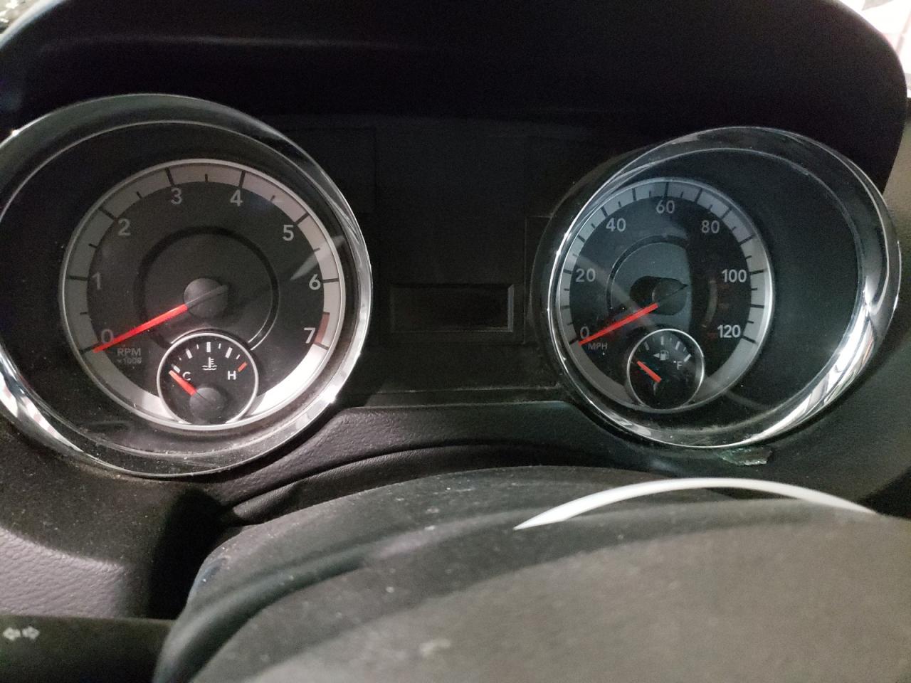 Photo 8 from auction – 2015 DODGE GRAND CARA with VIN 2C4RDGCG0FR717123