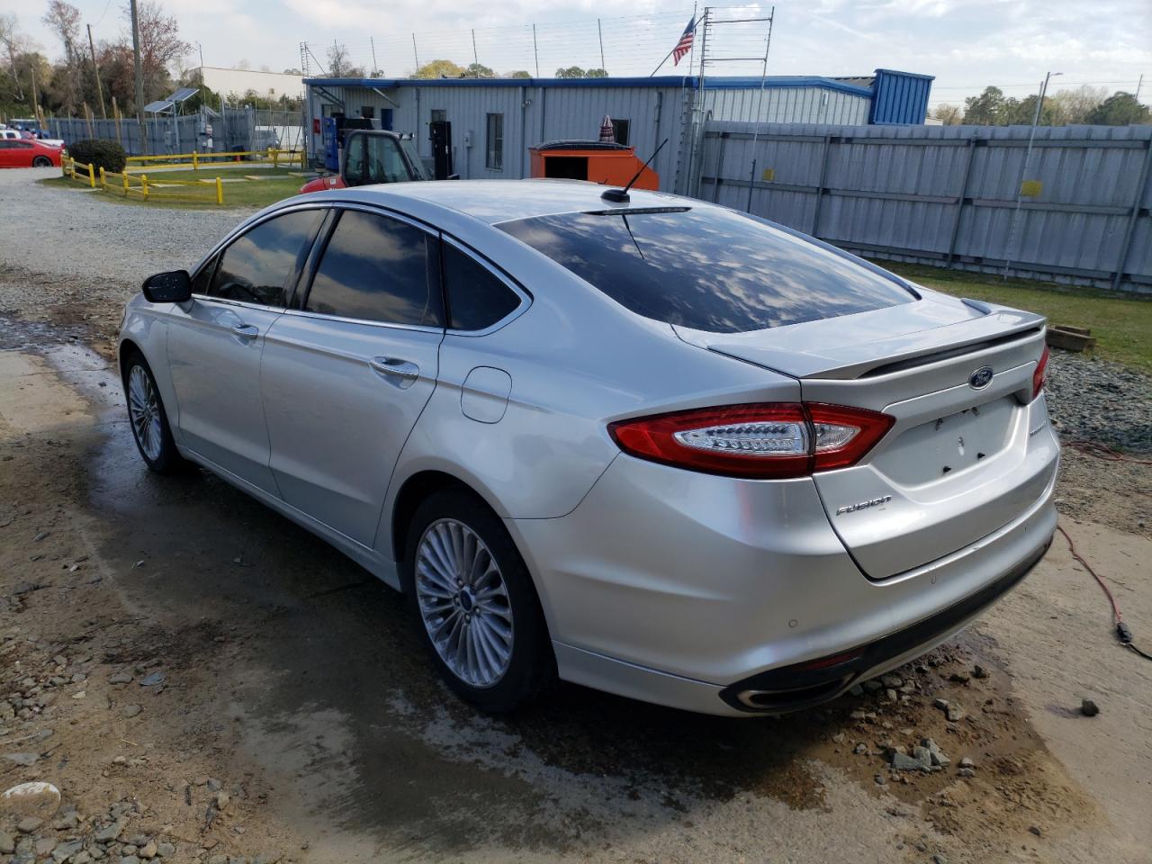 Photo 3 from auction – 2016 FORD FUSION TIT with VIN 3FA6P0K93GR332032