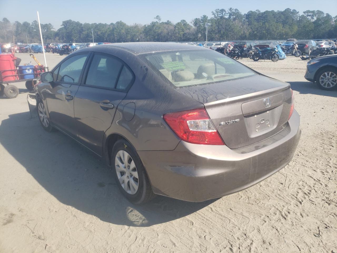 Photo 3 from auction – 2012 HONDA CIVIC LX with VIN 19XFB2F56CE041862