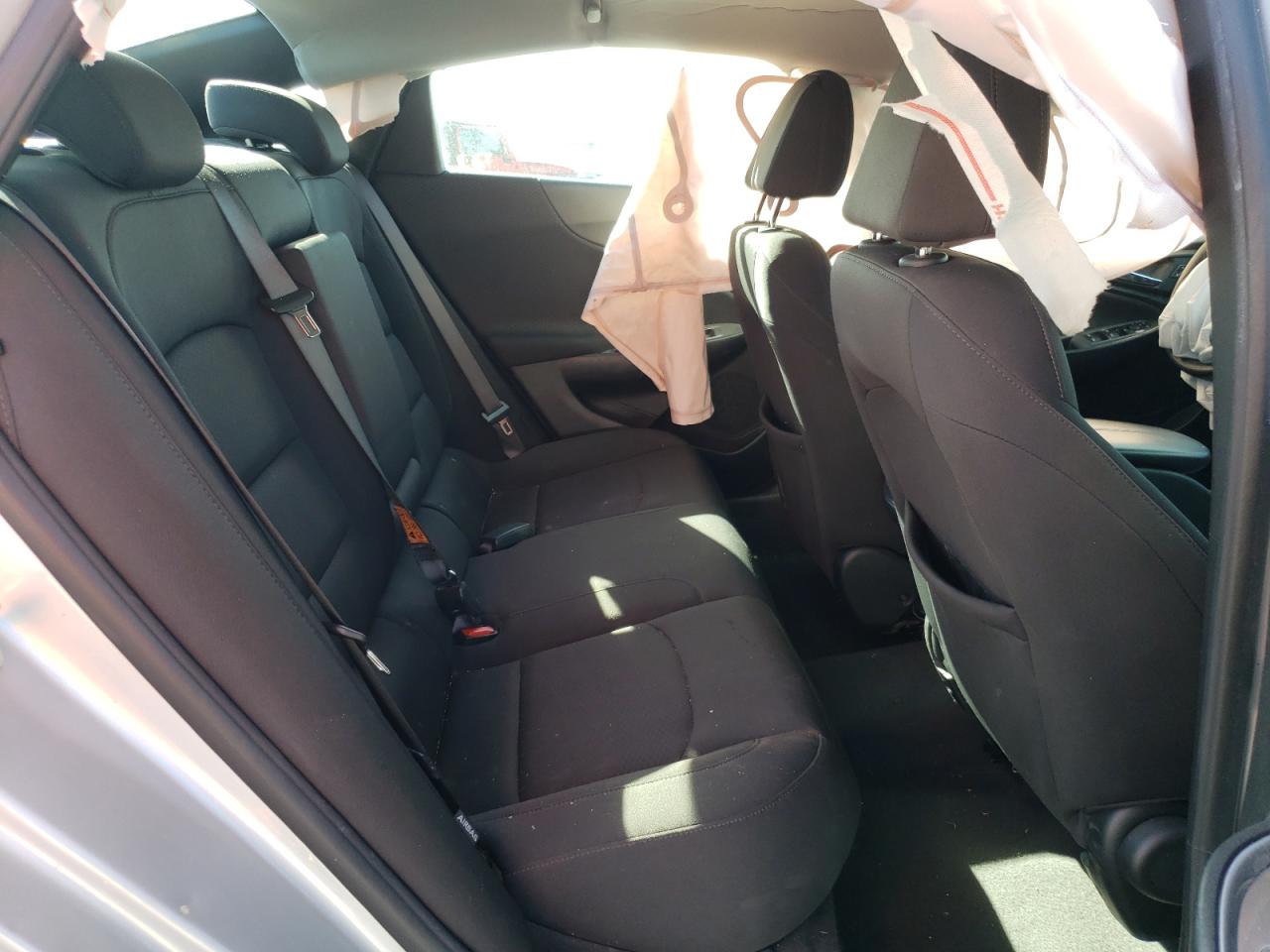 Photo 6 from auction – 2020 CHEVROLET MALIBU LT with VIN 1G1ZD5ST9LF074656