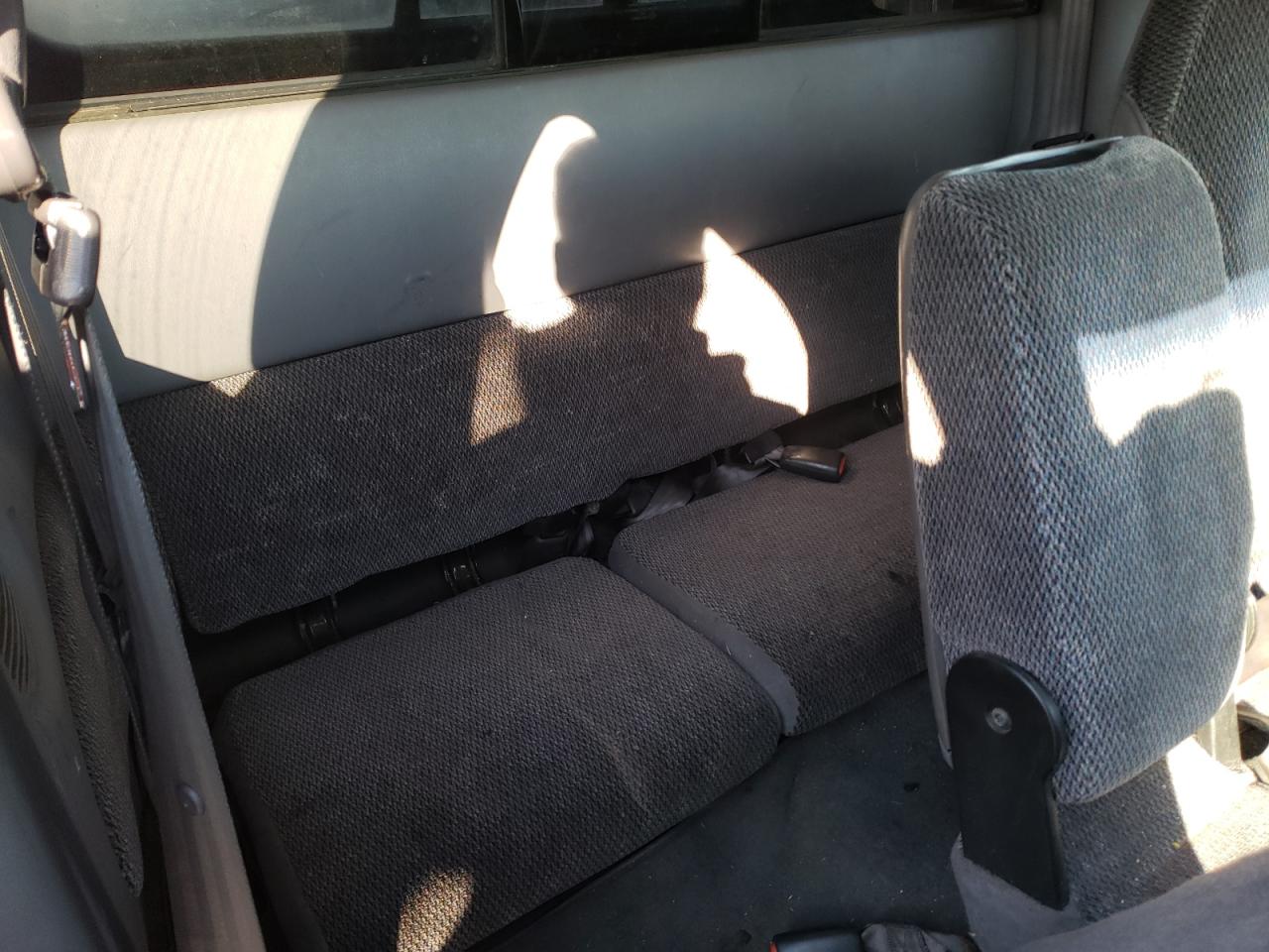 Photo 6 from auction – 1998 DODGE DAKOTA with VIN 1B7GG22X4WS527827