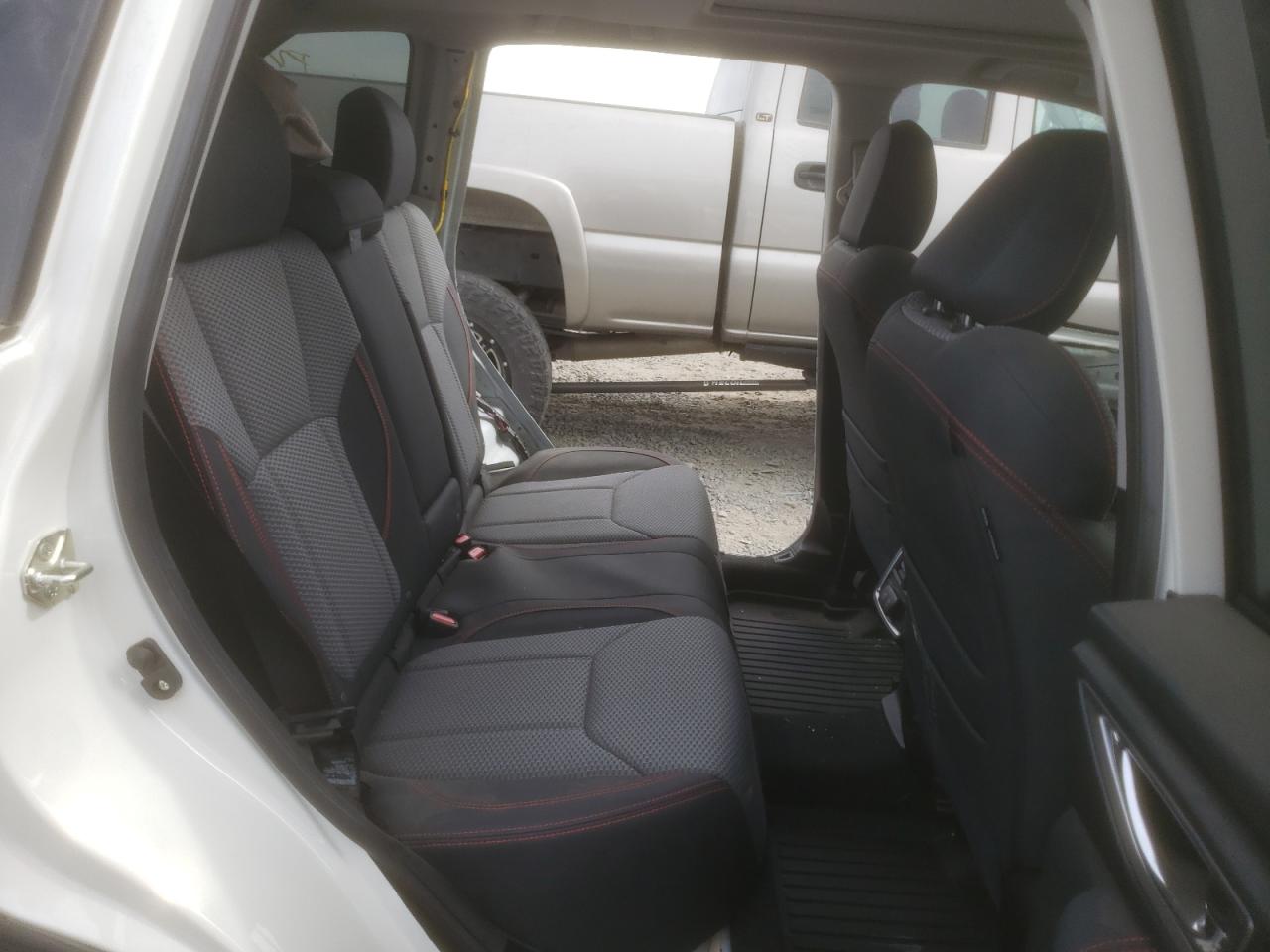 Photo 6 from auction – 2019 SUBARU FORESTER S with VIN JF2SKAPC5KH496007