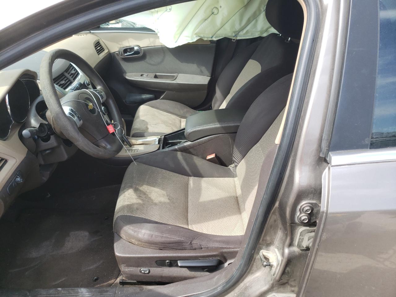 Photo 5 from auction – 2011 CHEVROLET MALIBU LS with VIN 1G1ZB5E13BF329462