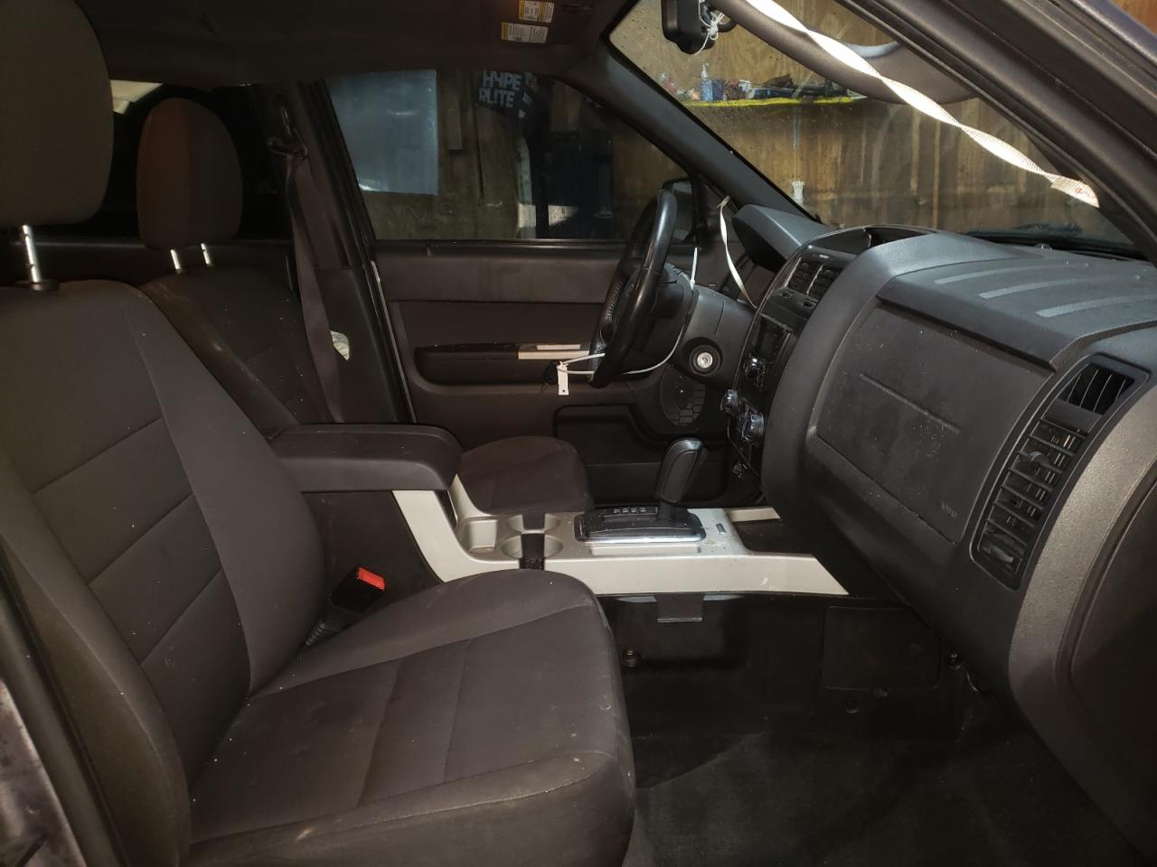 Photo 5 from auction – 2010 FORD ESCAPE XLT with VIN 1FMCU9D70AKC46741