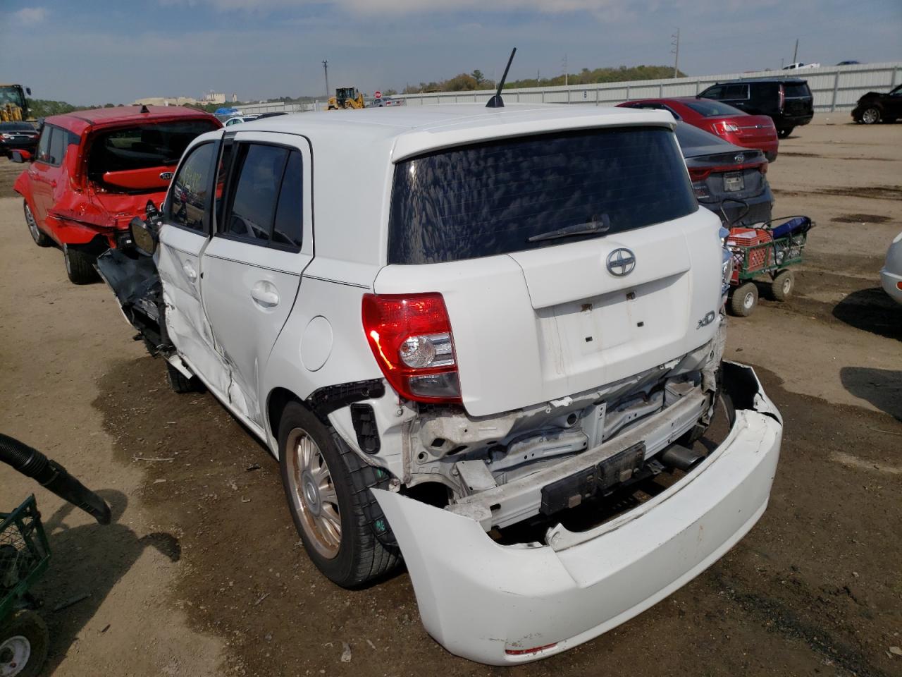 Photo 3 from auction – 2009 TOYOTA SCION XD with VIN JTKKU10419J042537