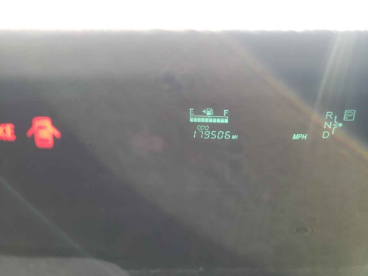 Photo 8 from auction – 2004 TOYOTA PRIUS with VIN JTDKB20U440060841