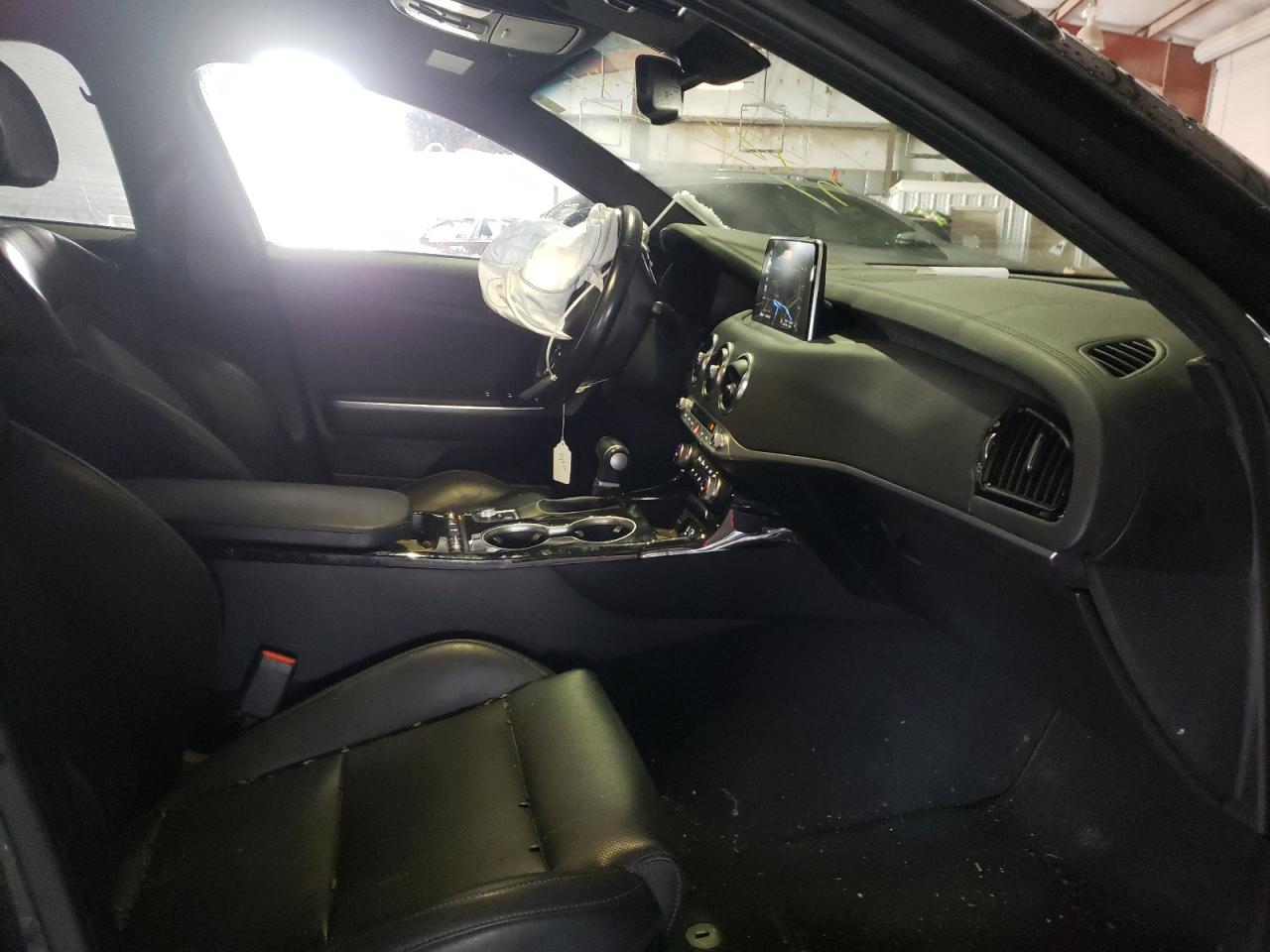 Photo 5 from auction – 2020 KIA STINGER with VIN KNAE15LA9L6073743