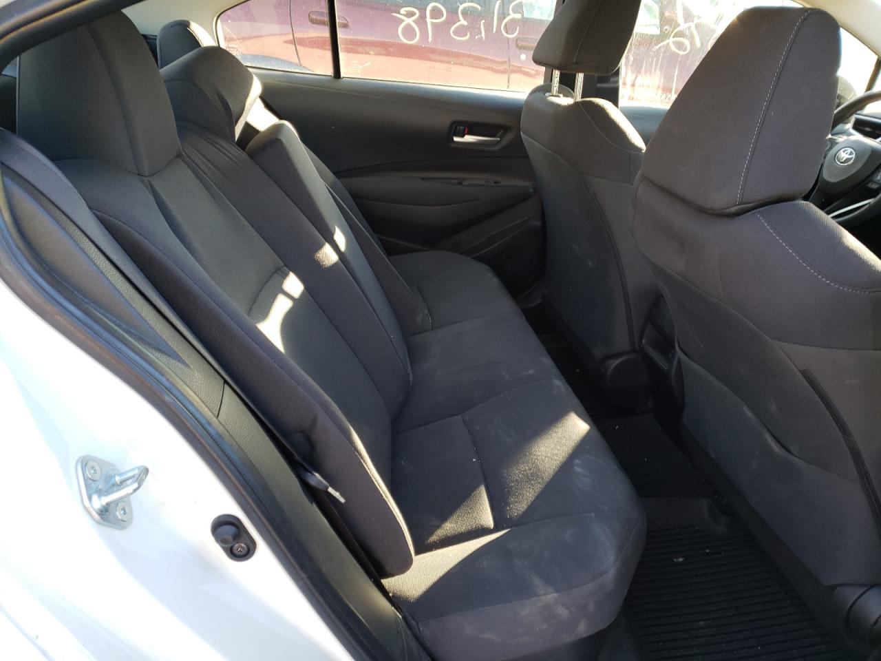 Photo 6 from auction – 2021 TOYOTA COROLLA LE with VIN JTDEAMDE7MJ031360