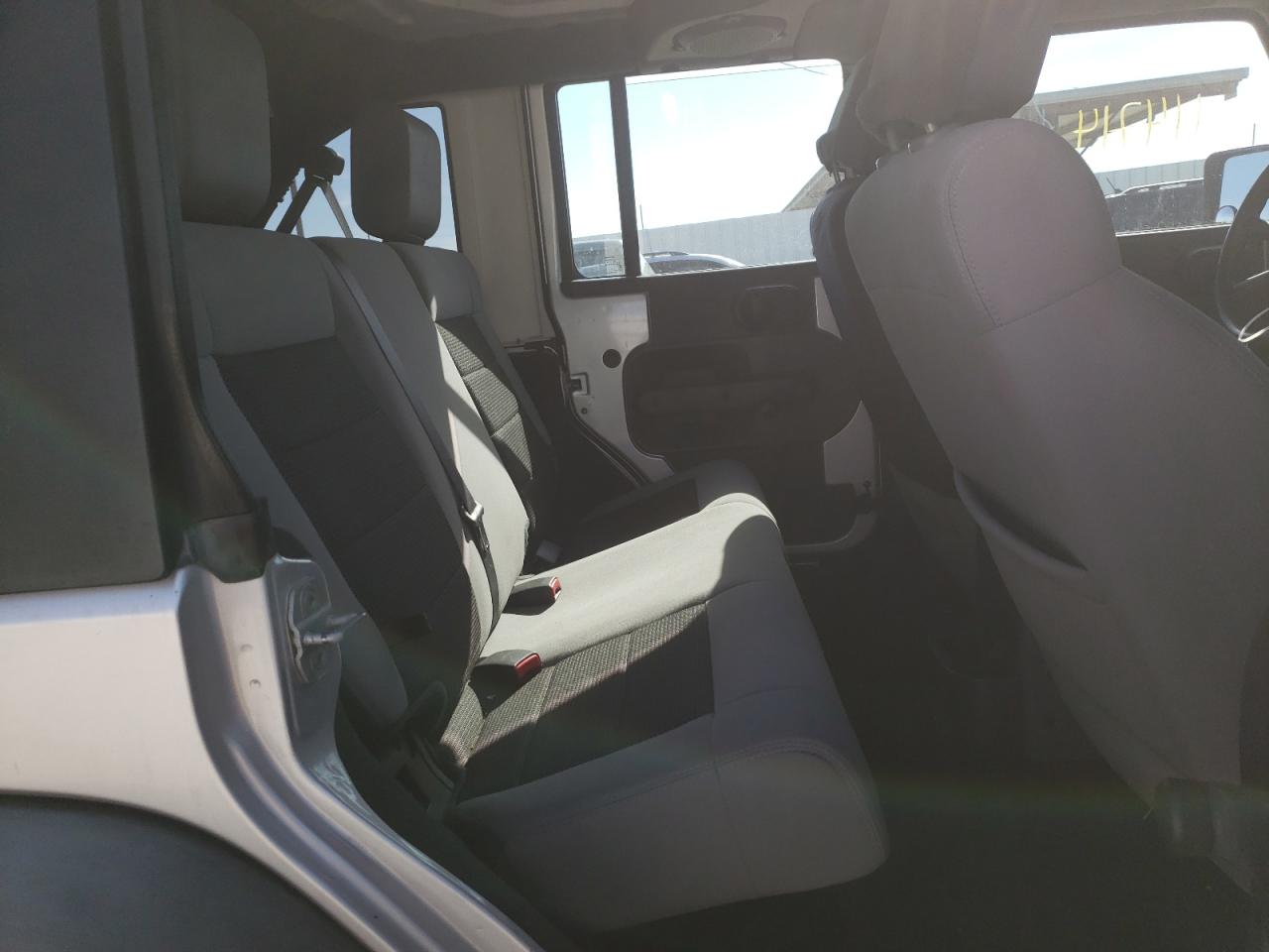 Photo 6 from auction – 2010 JEEP WRANGLER U with VIN 1J4BA3H18AL167091