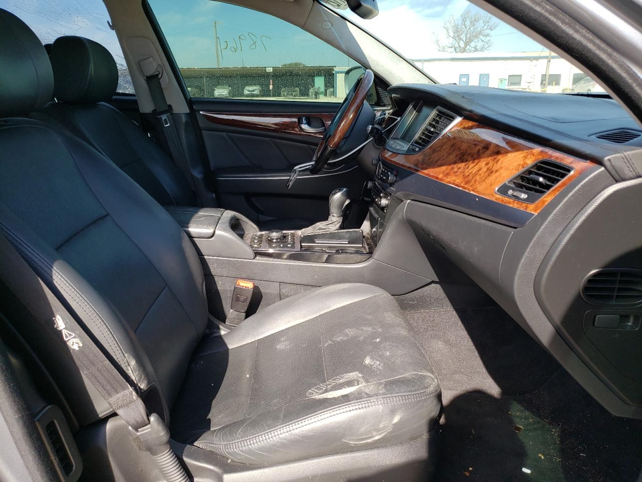 Photo 5 from auction – 2014 HYUNDAI EQUUS SIGN with VIN KMHGH4JH8EU080968