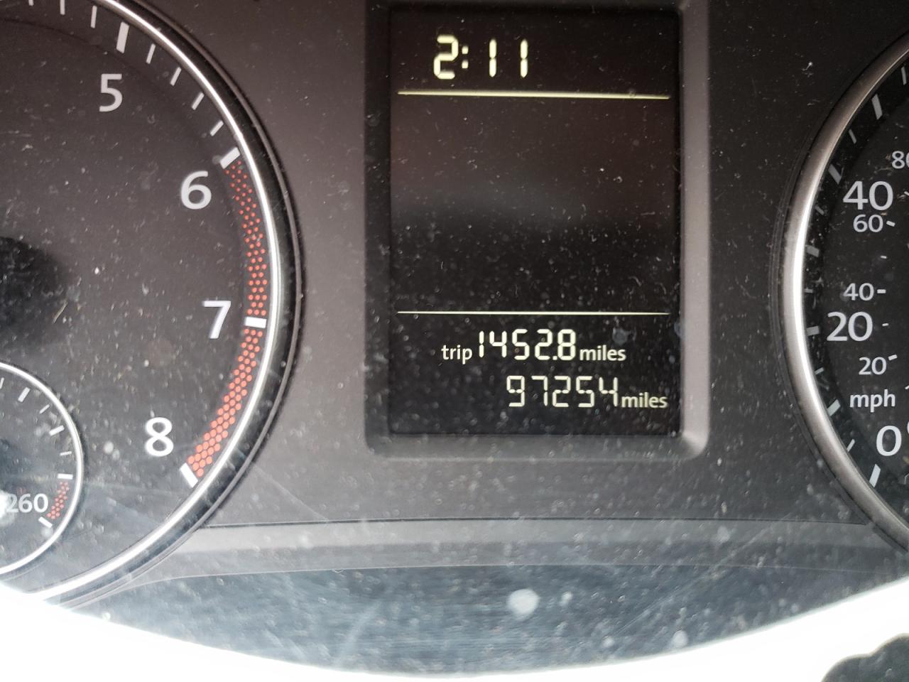 Photo 8 from auction – 2015 VOLKSWAGEN PASSAT S with VIN 1VWAT7A32FC083500
