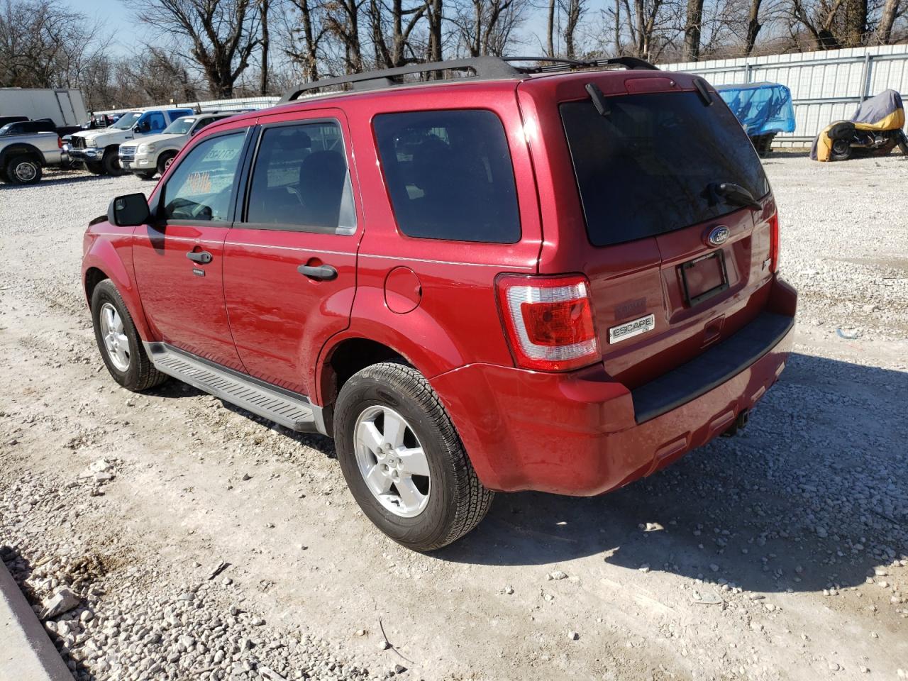 Photo 3 from auction – 2010 FORD ESCAPE XLT with VIN 1FMCU9DG3AKD38801