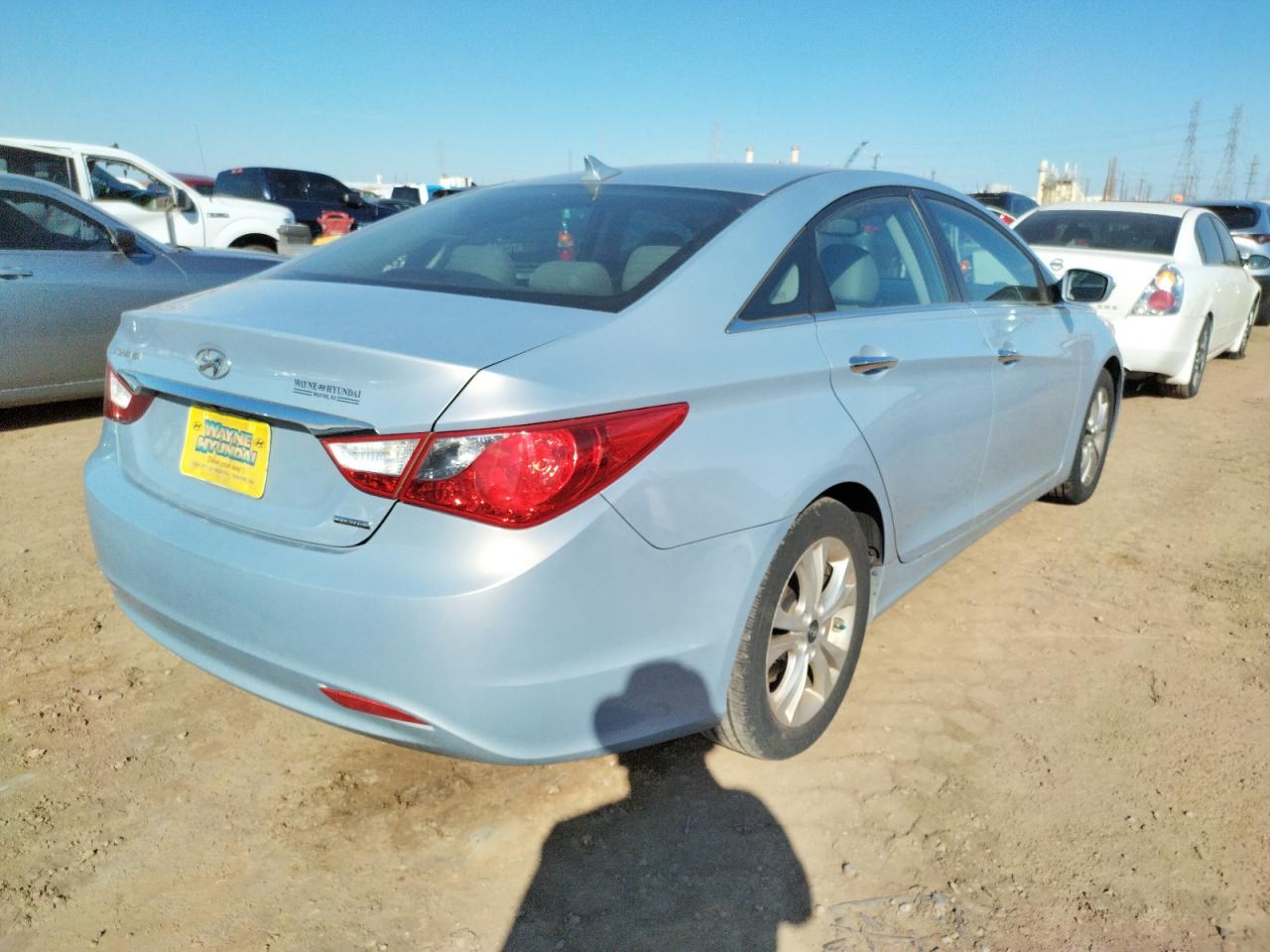 Photo 4 from auction – 2011 HYUNDAI SONATA SE with VIN 5NPEC4AC0BH238367