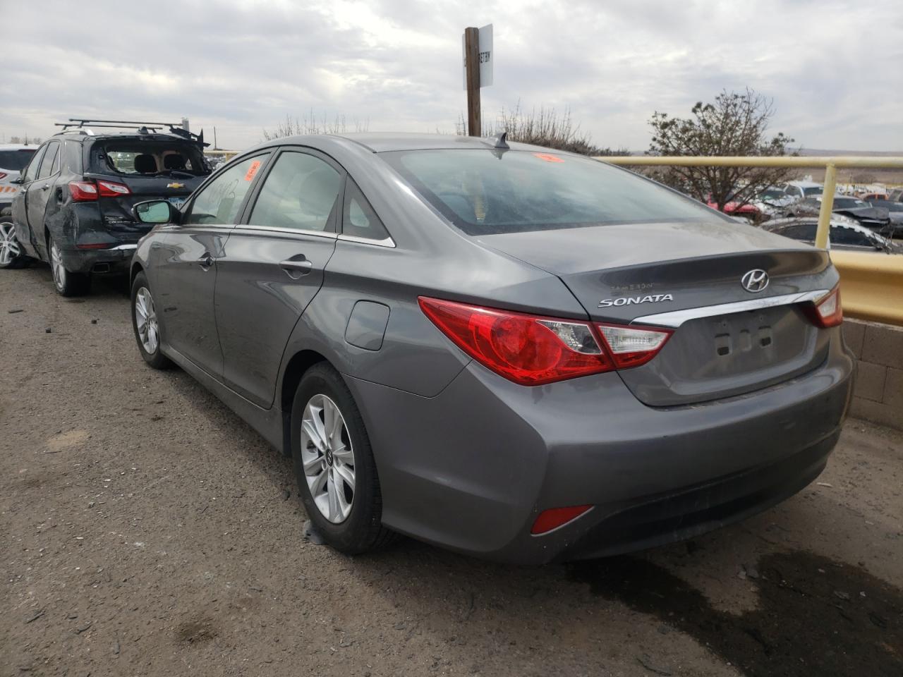 Photo 3 from auction – 2014 HYUNDAI SONATA GLS with VIN 5NPEB4AC1EH831629