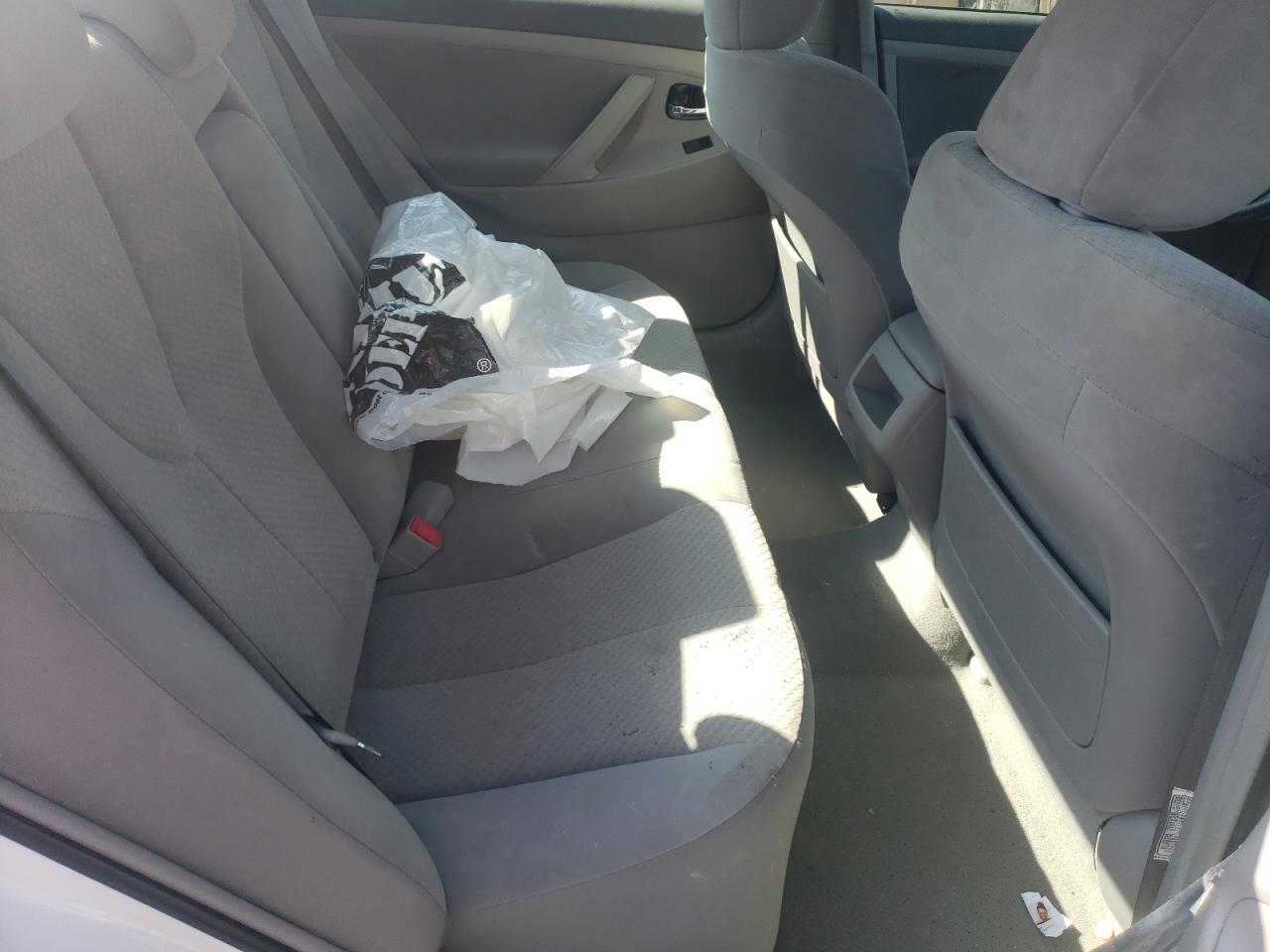 Photo 6 from auction – 2007 TOYOTA CAMRY CE with VIN 4T1BE46K47U664522