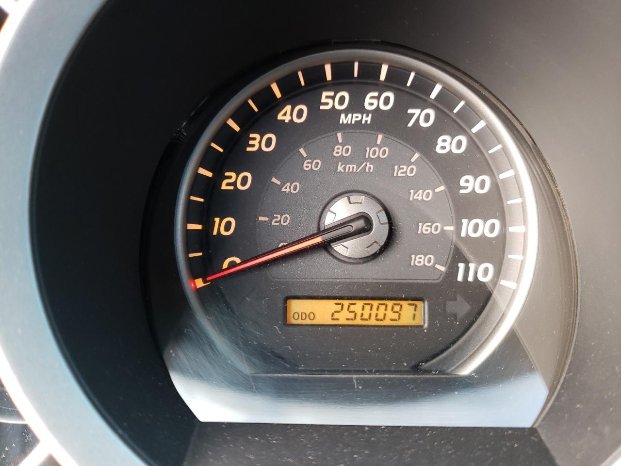 Photo 8 from auction – 2006 TOYOTA 4RUNNER LI with VIN JTEBU17R460100209