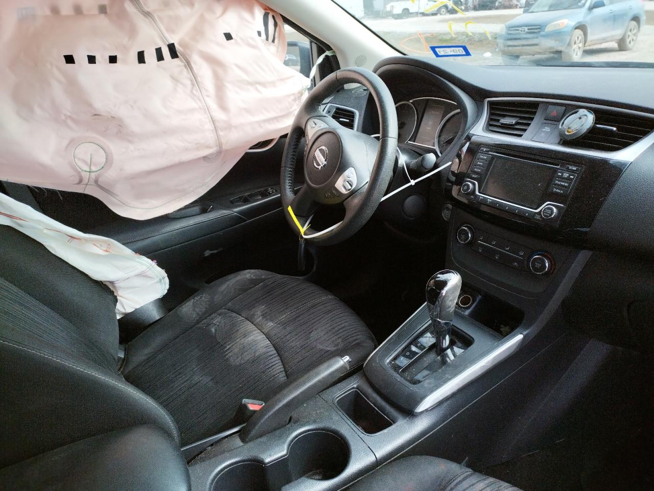 Photo 10 from auction – 2017 NISSAN SENTRA S with VIN 3N1AB7APXHY330168
