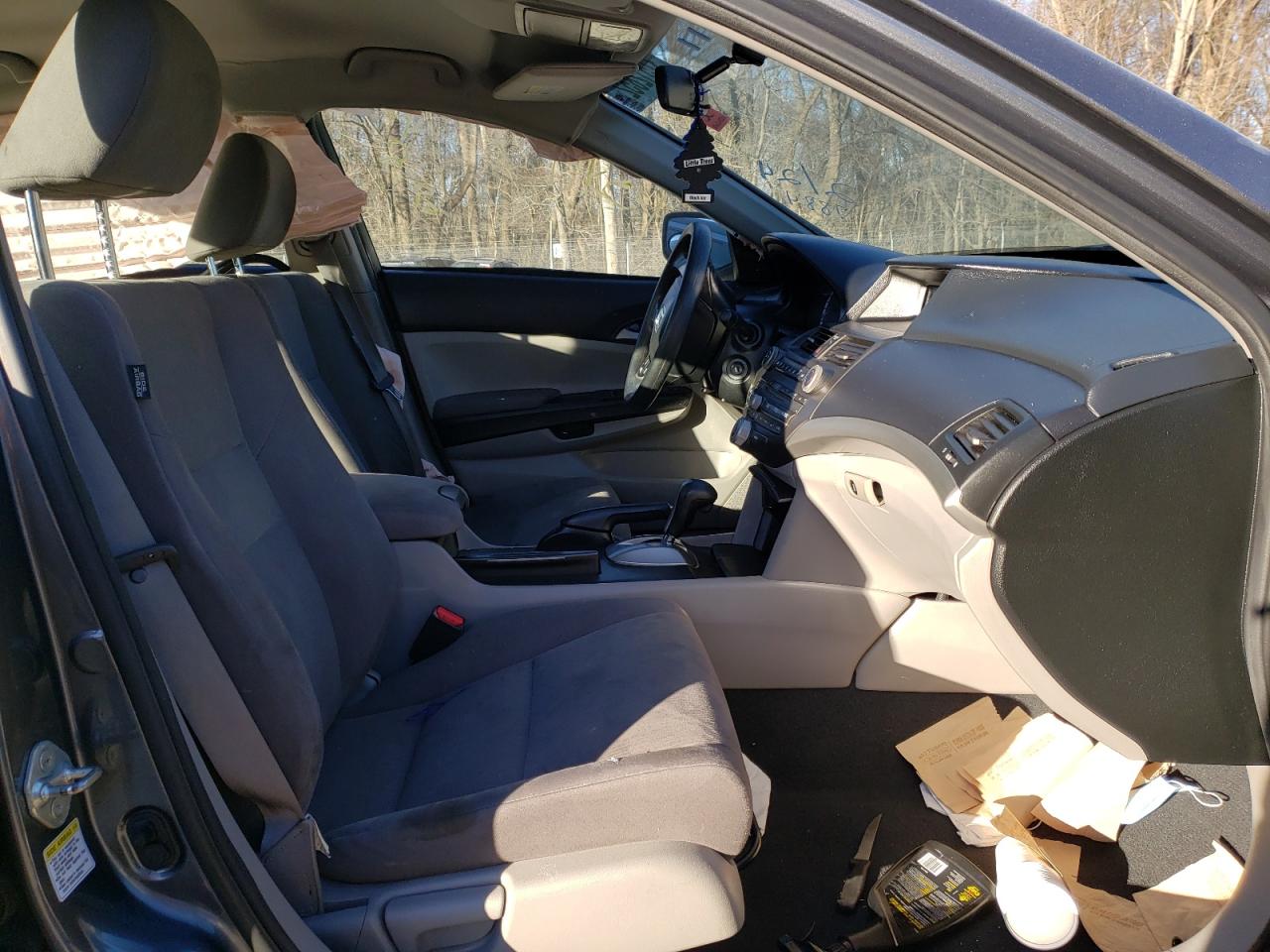 Photo 5 from auction – 2012 HONDA ACCORD LXP with VIN 1HGCP2F42CA047884