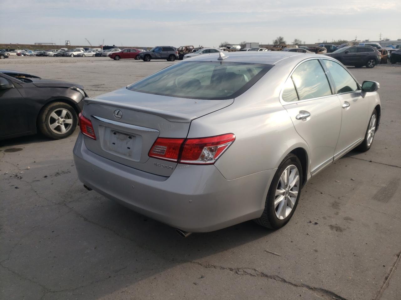 Photo 4 from auction – 2011 LEXUS ES 350 with VIN JTHBK1EG7B2469042