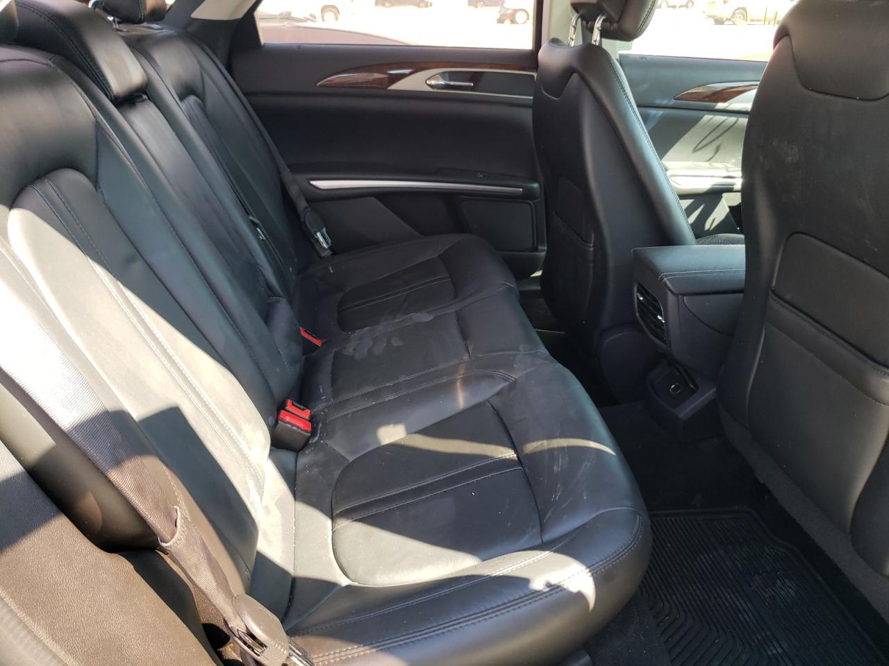 Photo 6 from auction – 2014 LINCOLN MKZ with VIN 3LN6L2G98ER802011