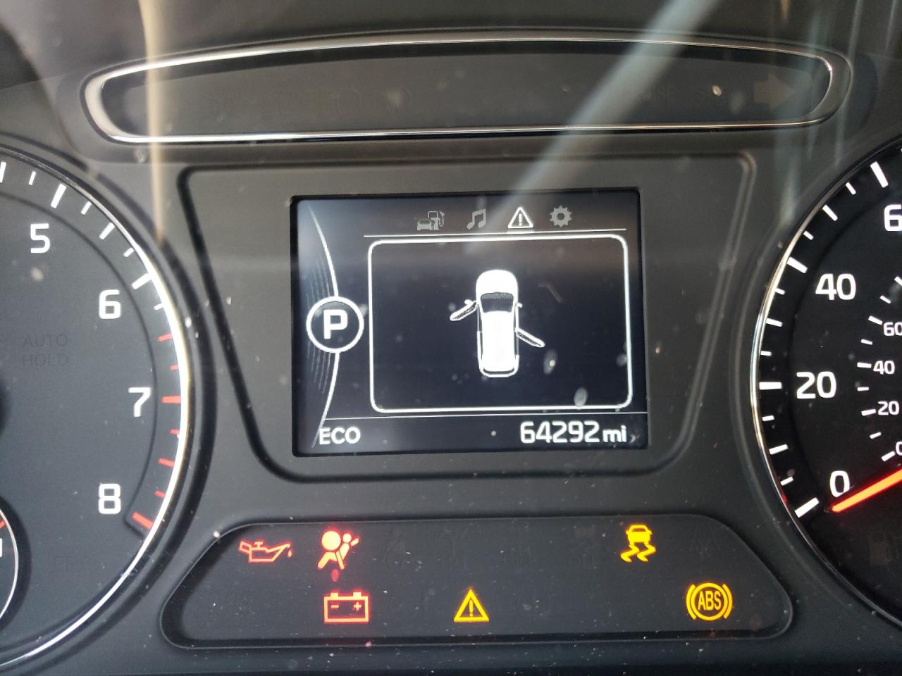 Photo 8 from auction – 2018 KIA SORENTO LX with VIN 5XYPG4A36JG428628