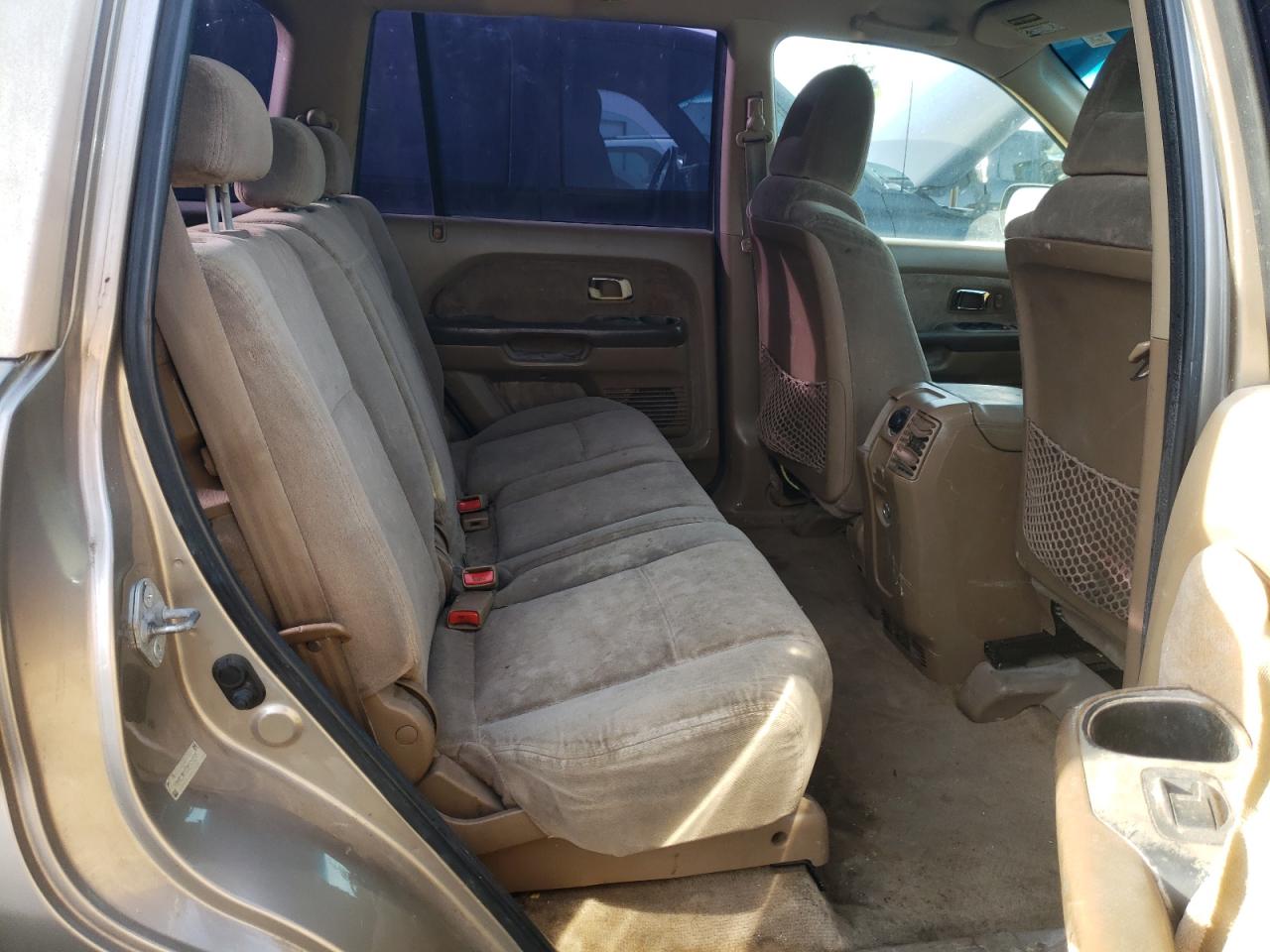 Photo 6 from auction – 2004 HONDA PILOT with VIN 2HKYF18114H550739