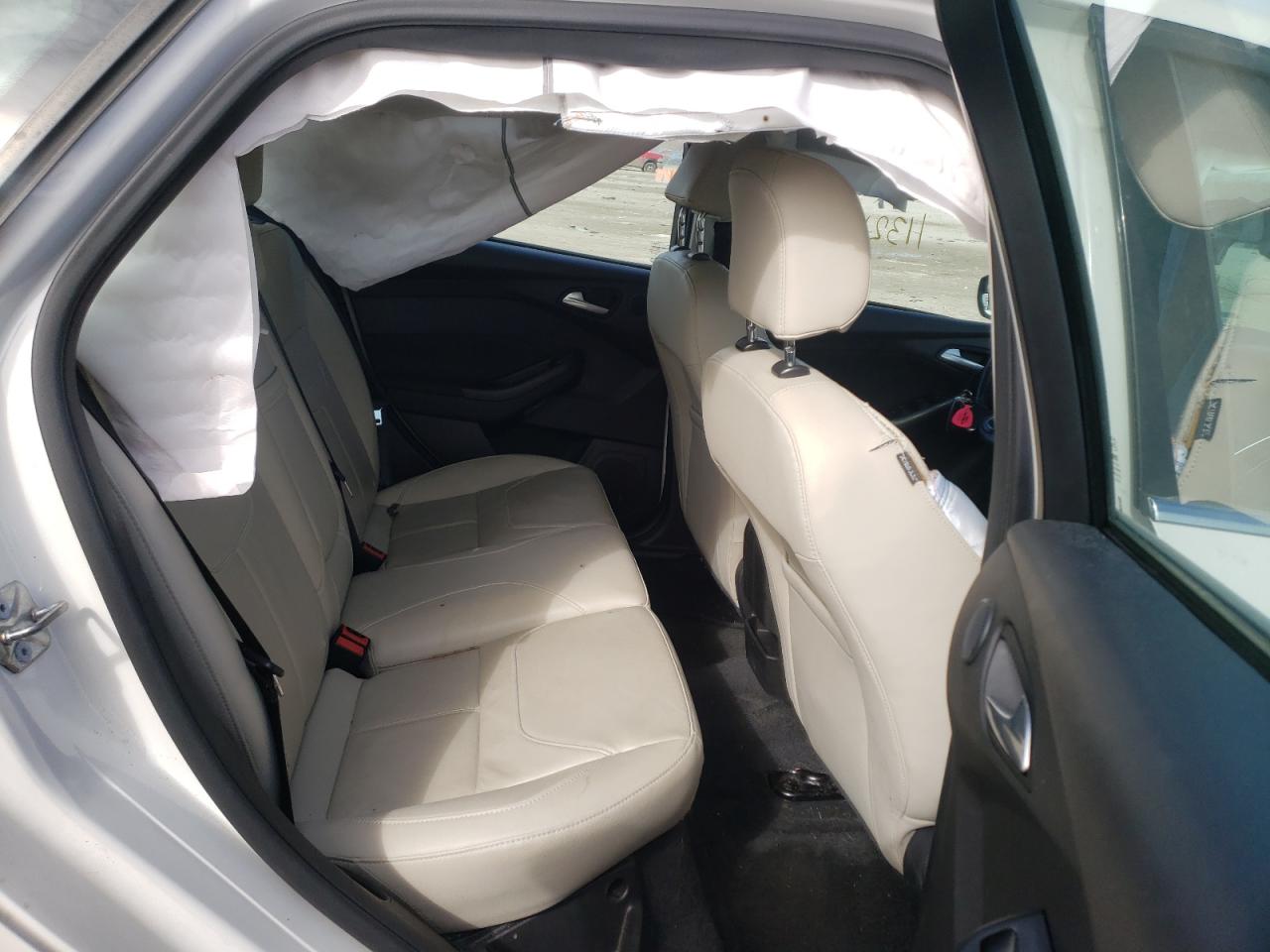 Photo 6 from auction – 2016 FORD FOCUS TITA with VIN 1FADP3N20GL222951