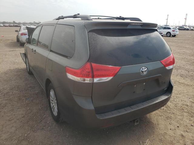 Photo 3 from auction – 2014 TOYOTA SIENNA XLE with VIN 5TDYK3DCXES410800