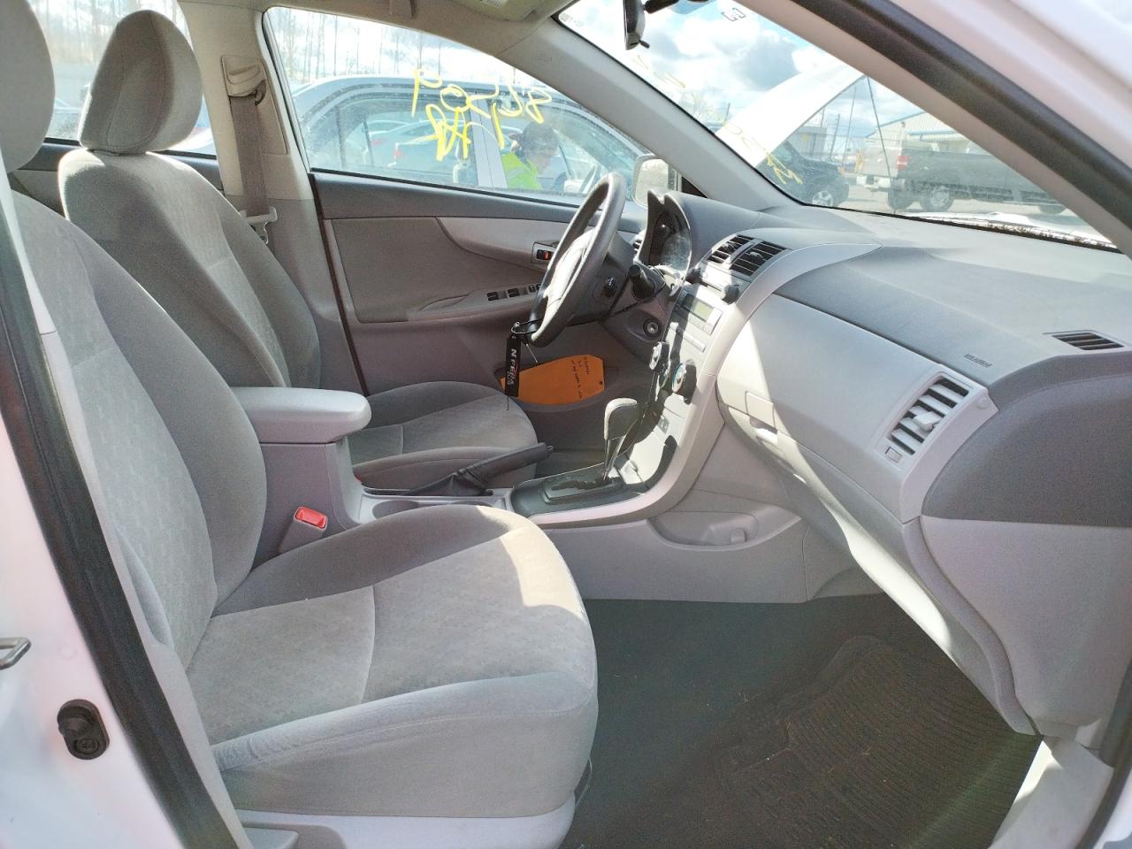 Photo 5 from auction – 2009 TOYOTA COROLLA BA with VIN 1NXBU40E39Z162299