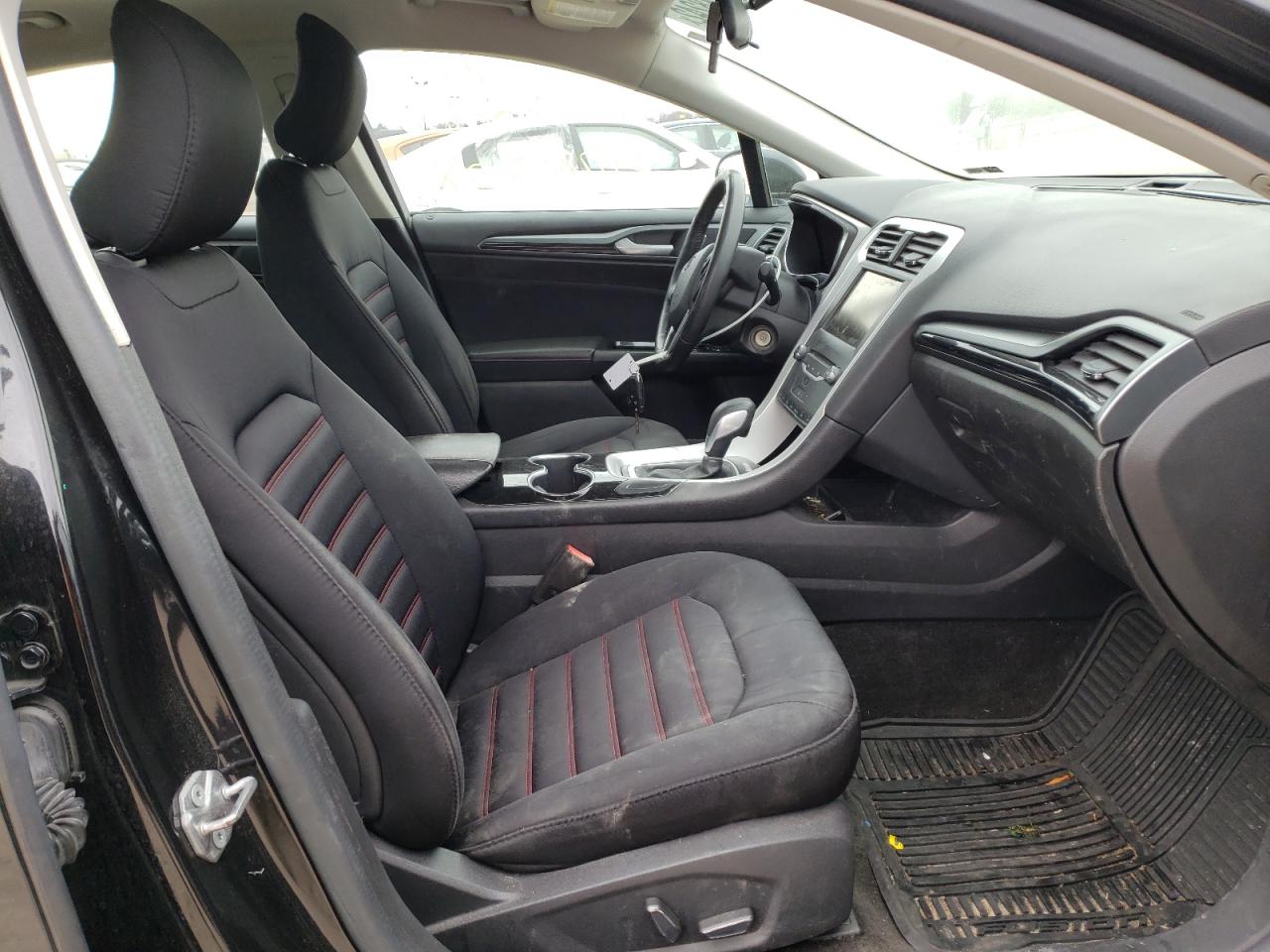 Photo 5 from auction – 2015 FORD FUSION SE with VIN 3FA6P0H71FR209138
