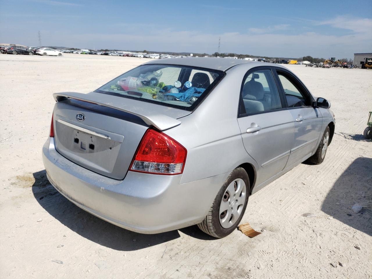 Photo 4 from auction – 2008 KIA SPECTRA EX with VIN KNAFE121785554770