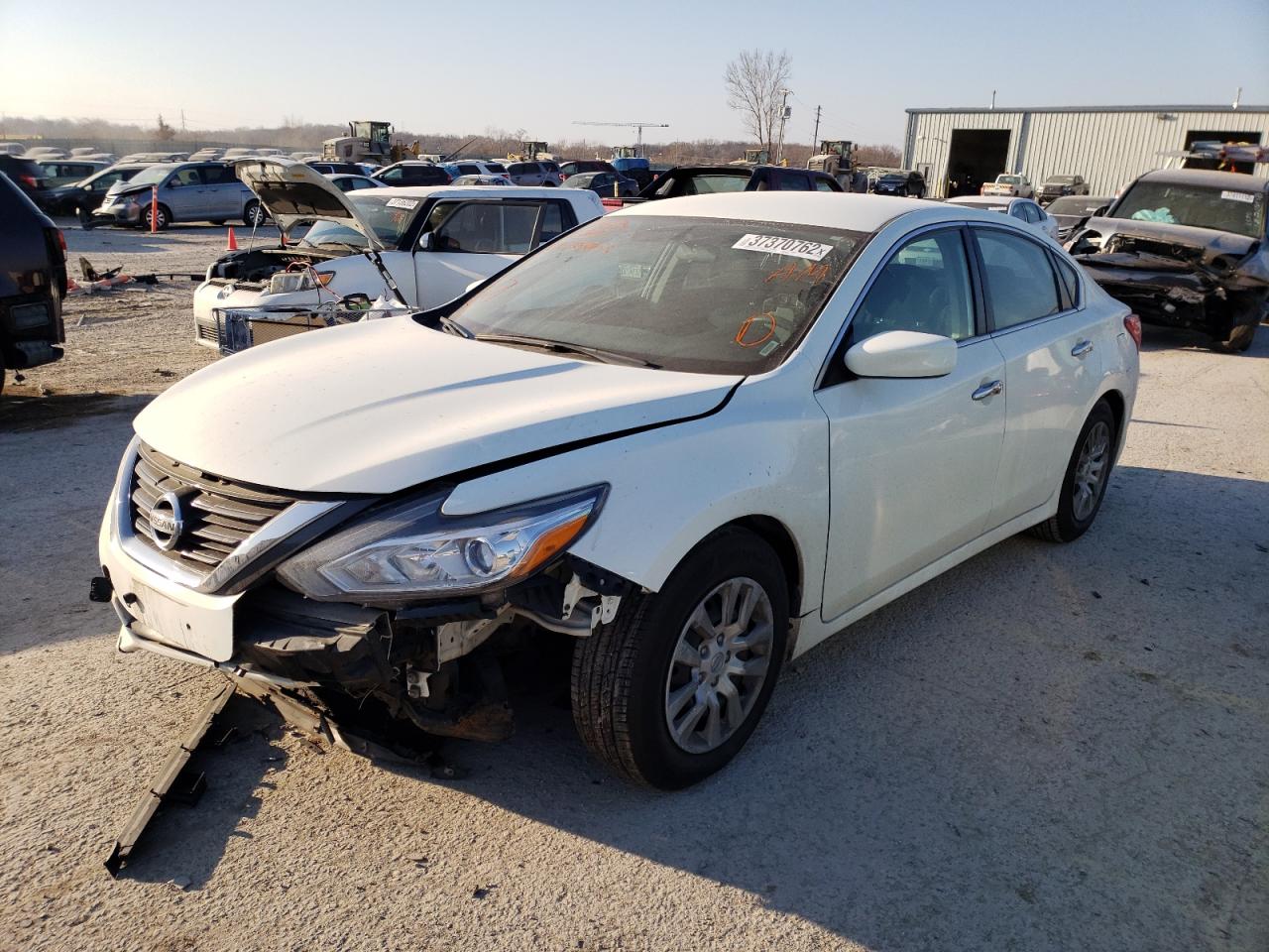Photo 2 from auction – 2017 NISSAN ALTIMA 2.5 with VIN 1N4AL3AP0HC184803