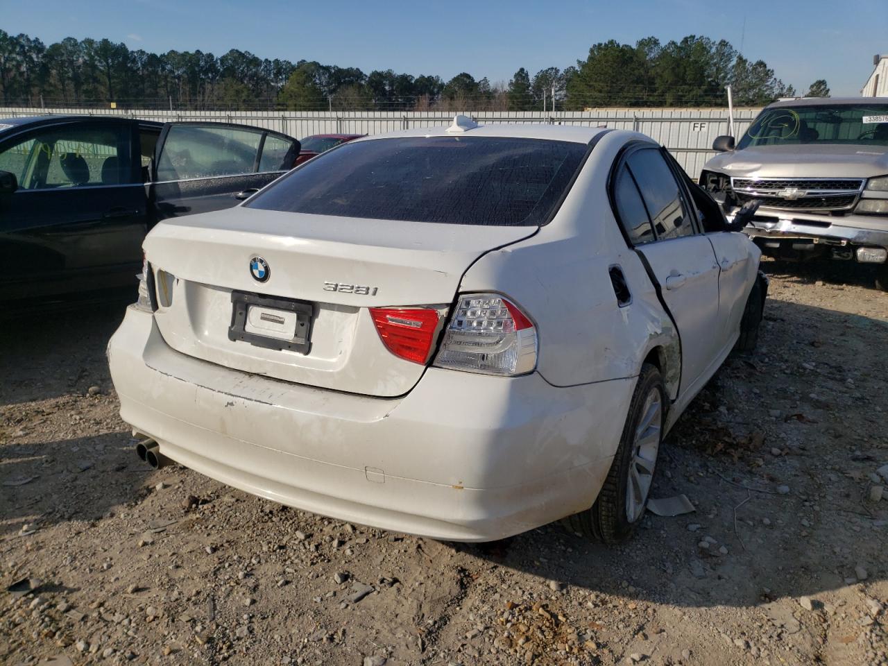 Photo 4 from auction – 2011 BMW 328 I SULE with VIN WBAPH5C5XBA444489