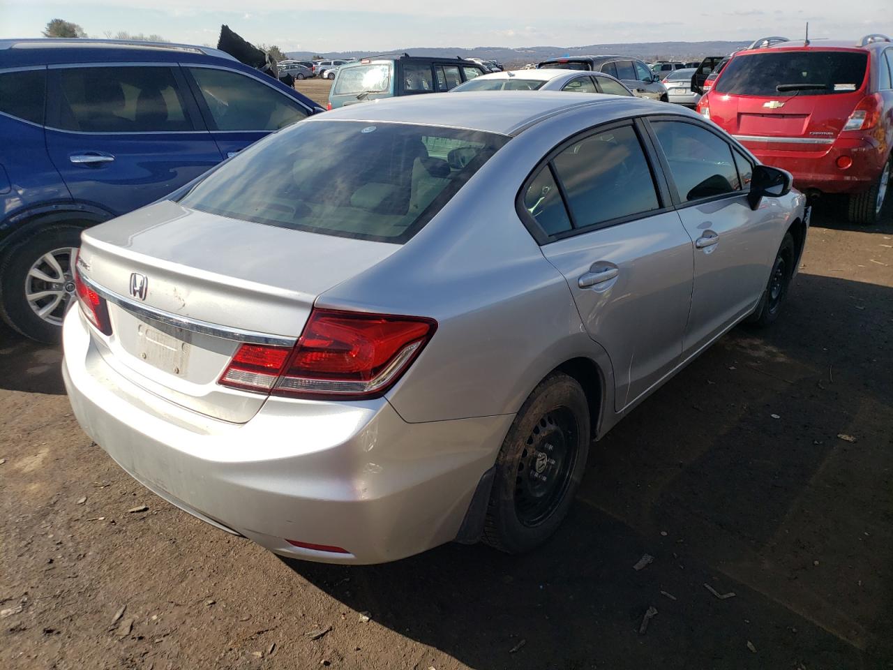 Photo 4 from auction – 2015 HONDA CIVIC LX with VIN 19XFB2F55FE280792