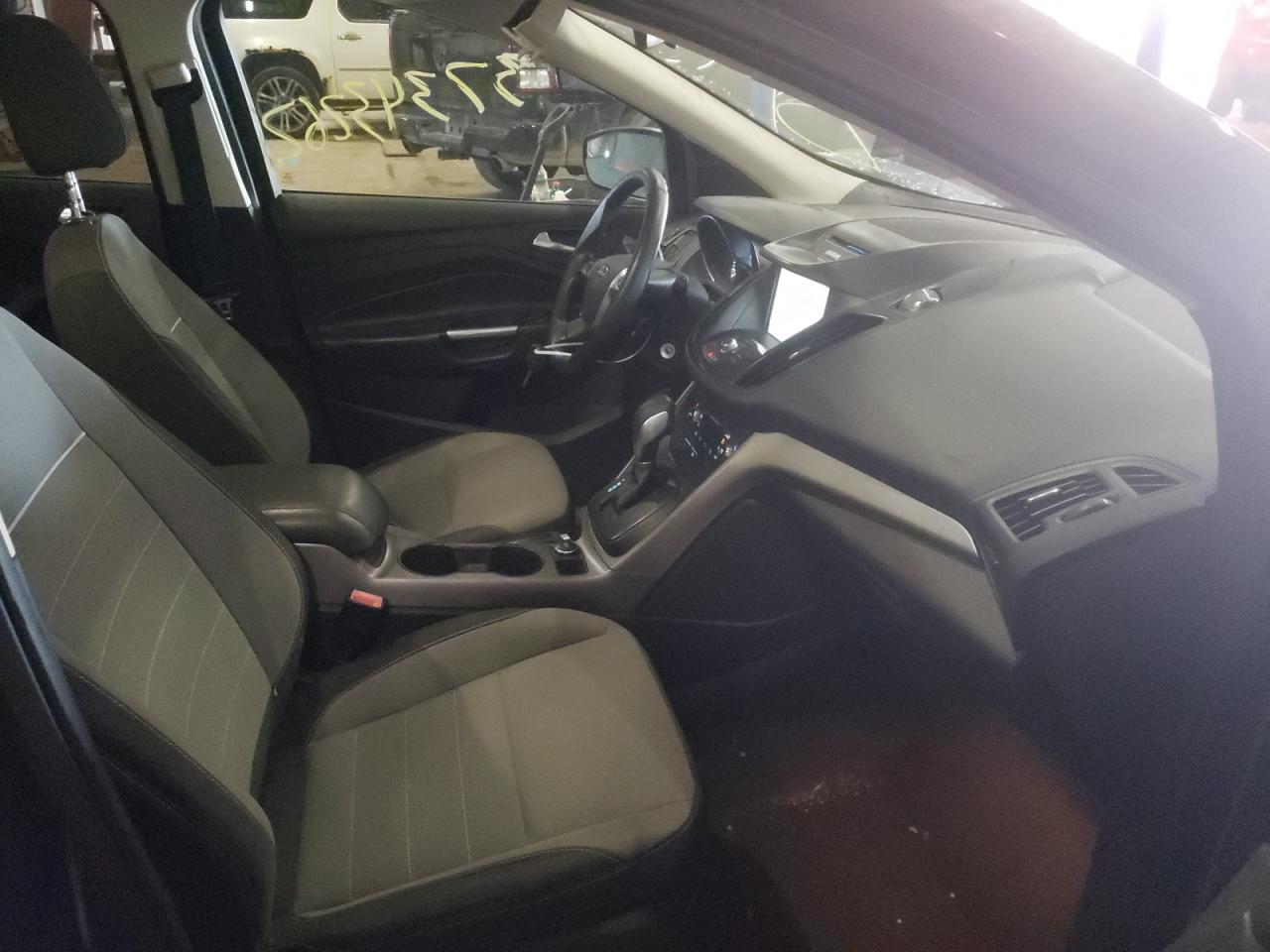 Photo 5 from auction – 2014 FORD ESCAPE SE with VIN 1FMCU0GX1EUC44238