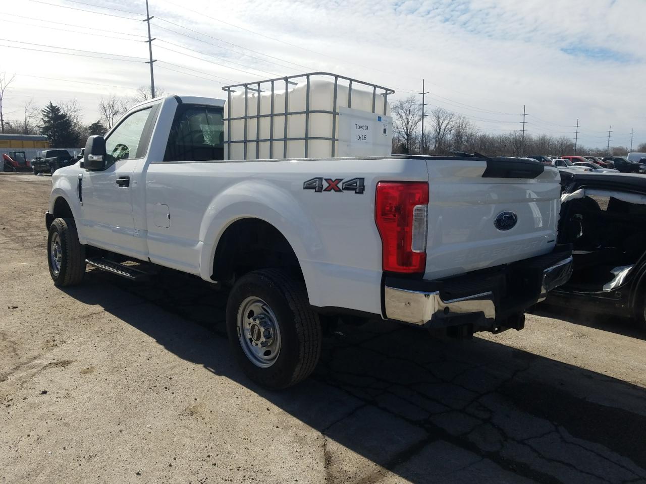Photo 3 from auction – 2017 FORD F250 SUPER with VIN 1FTBF2B6XHEF20645