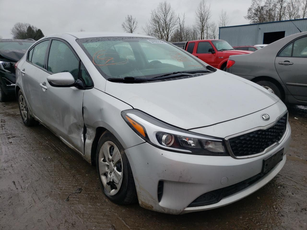 KIA FORTE LX 2017 with VIN 3KPFK4A76HE063601 - Photo from auction