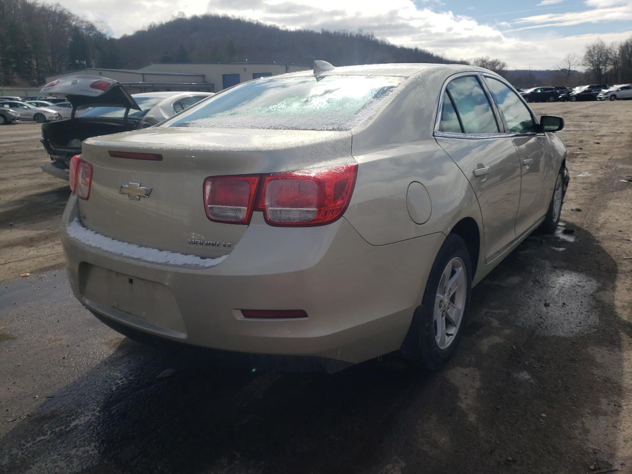 Photo 4 from auction – 2016 CHEVROLET MALIBU LIM with VIN 1G11C5SA2GF127539