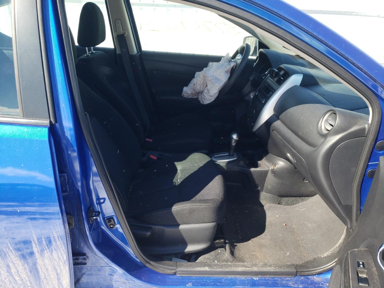 Photo 5 from auction – 2017 NISSAN VERSA S with VIN 3N1CN7AP3HL899053