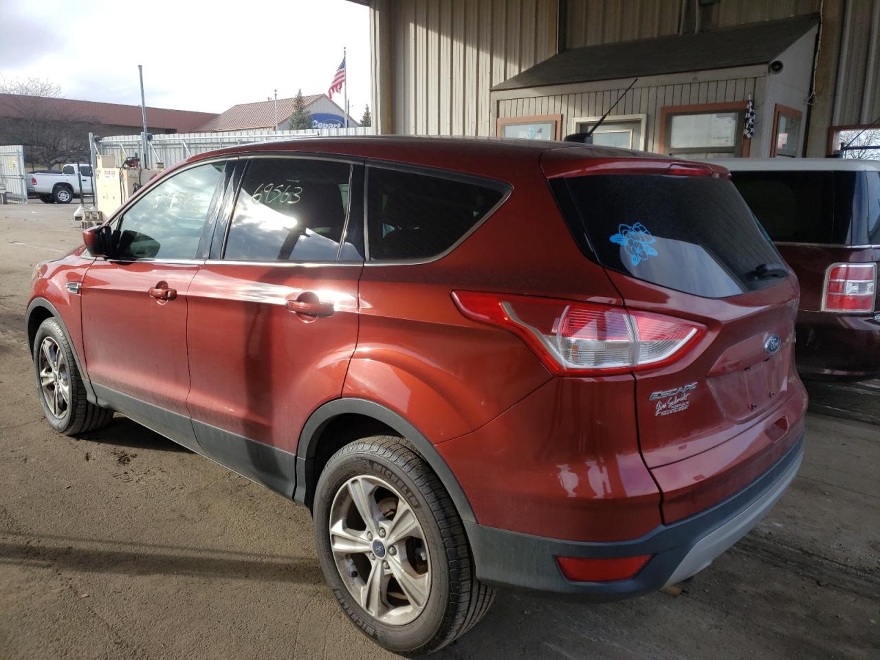Photo 3 from auction – 2016 FORD ESCAPE SE with VIN 1FMCU9GX7GUA58839