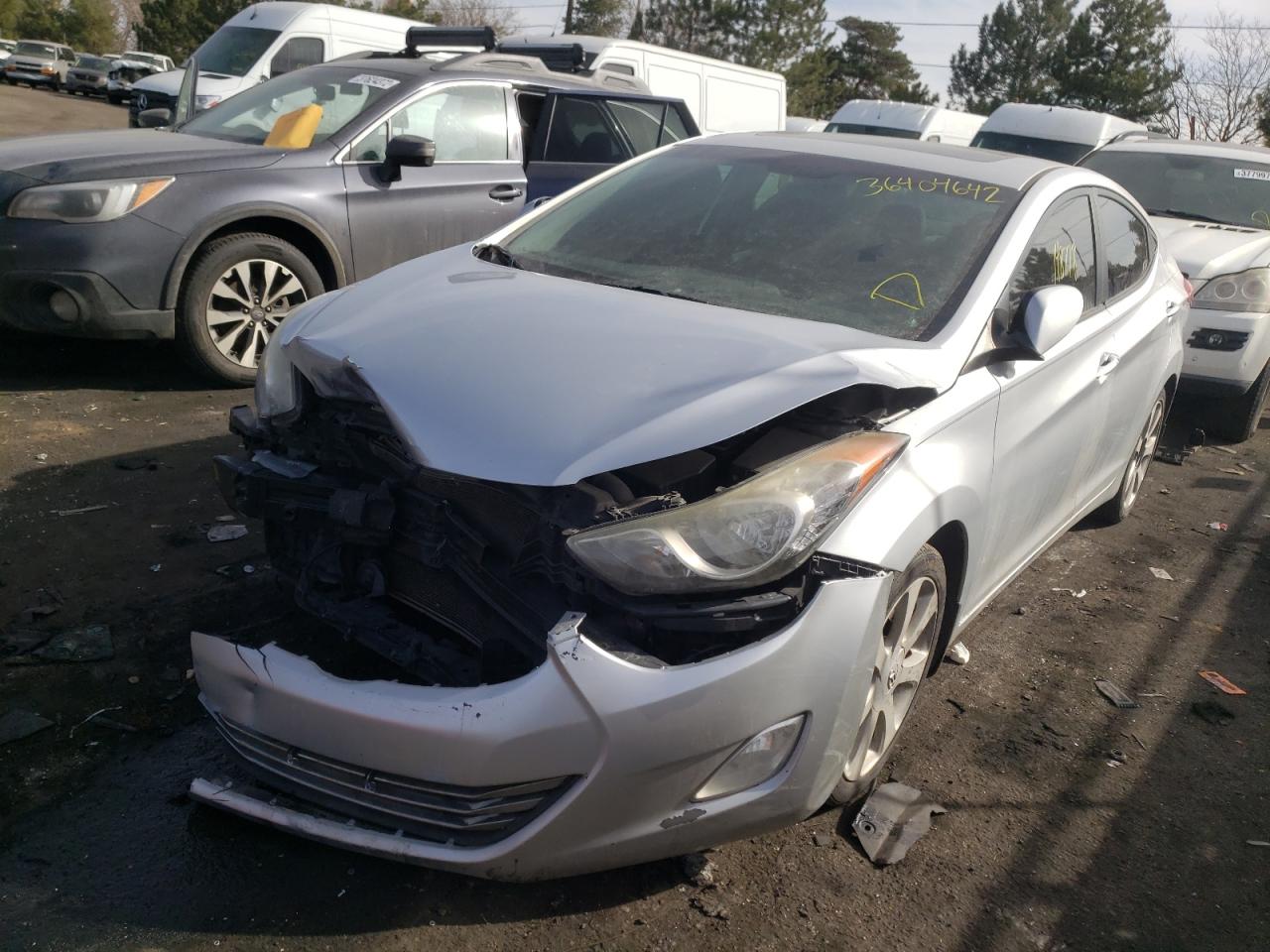 Photo 2 from auction – 2012 HYUNDAI ELANTRA GL with VIN 5NPDH4AE9CH127588