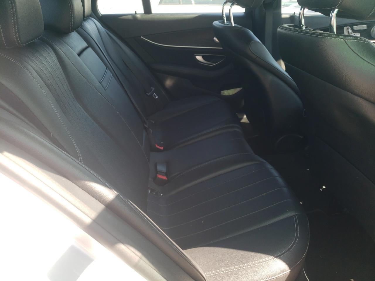 Photo 6 from auction – 2017 MERCEDES-BENZ E 300 with VIN WDDZF4JB1HA007760