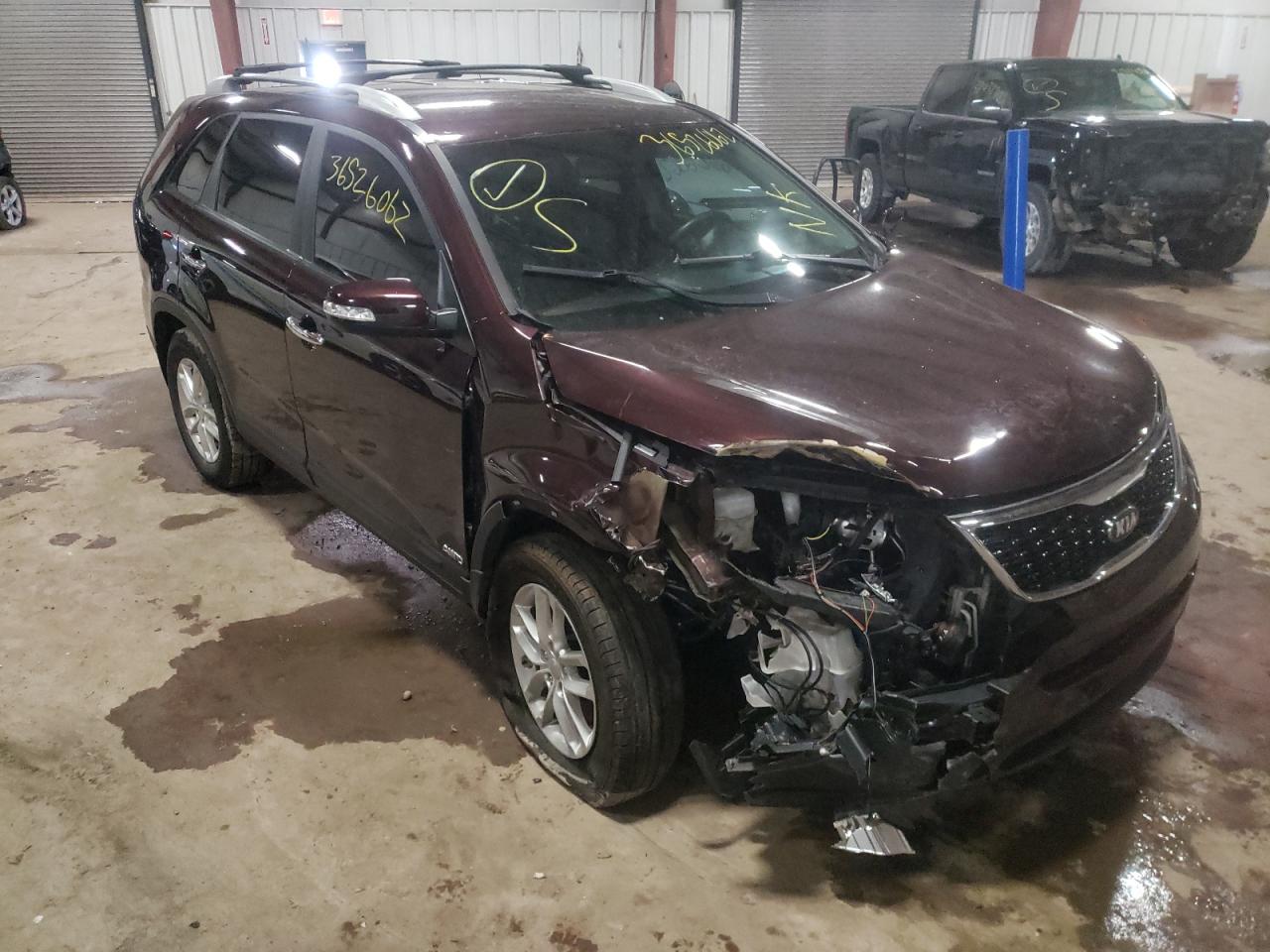 Photo 1 from auction – 2014 KIA SORENTO LX with VIN 5XYKTDA66EG493954