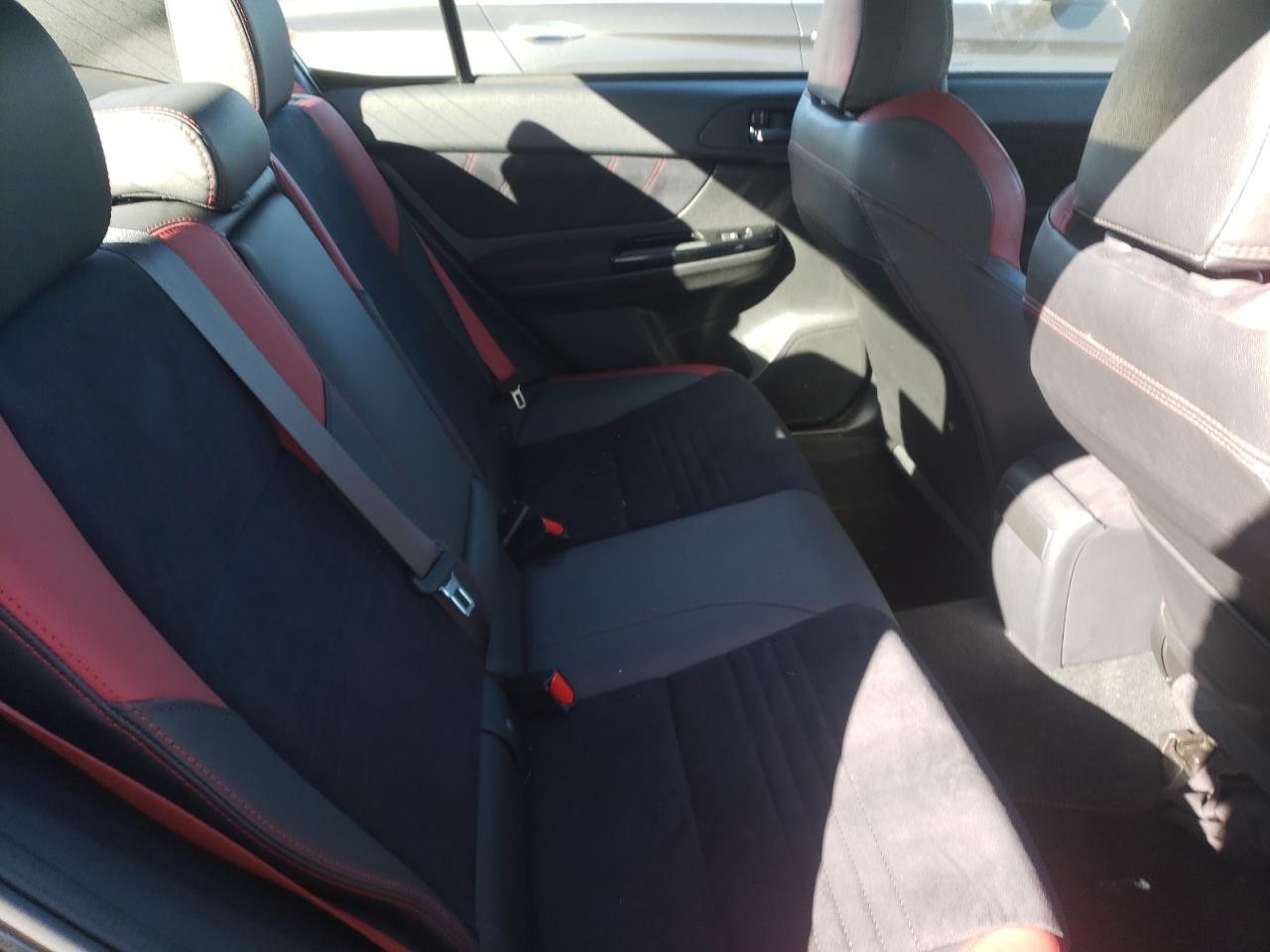 Photo 6 from auction – 2018 SUBARU WRX STI with VIN JF1VA2M67J9839207
