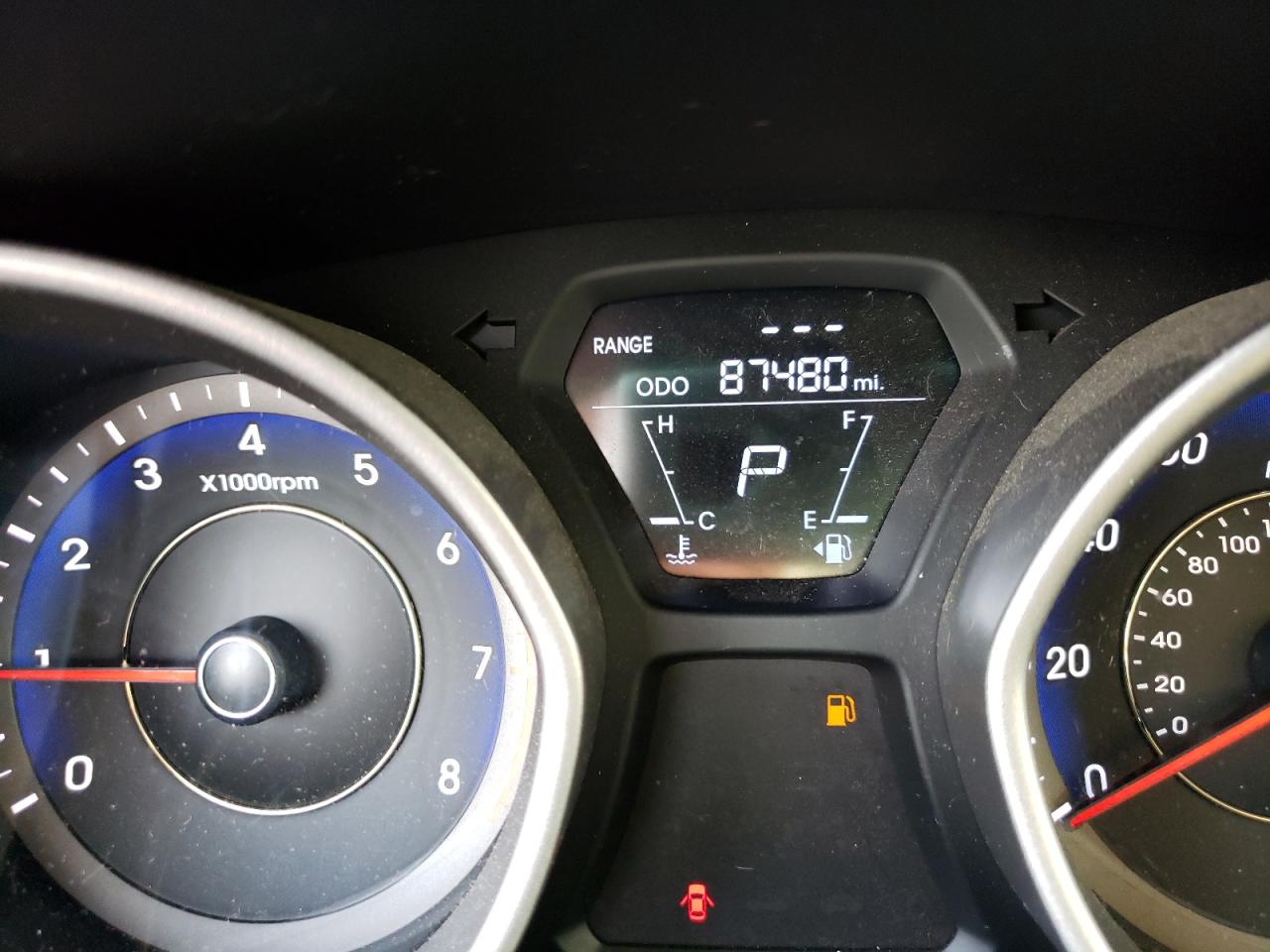 Photo 8 from auction – 2011 HYUNDAI ELANTRA GL with VIN KMHDH4AE5BU104647