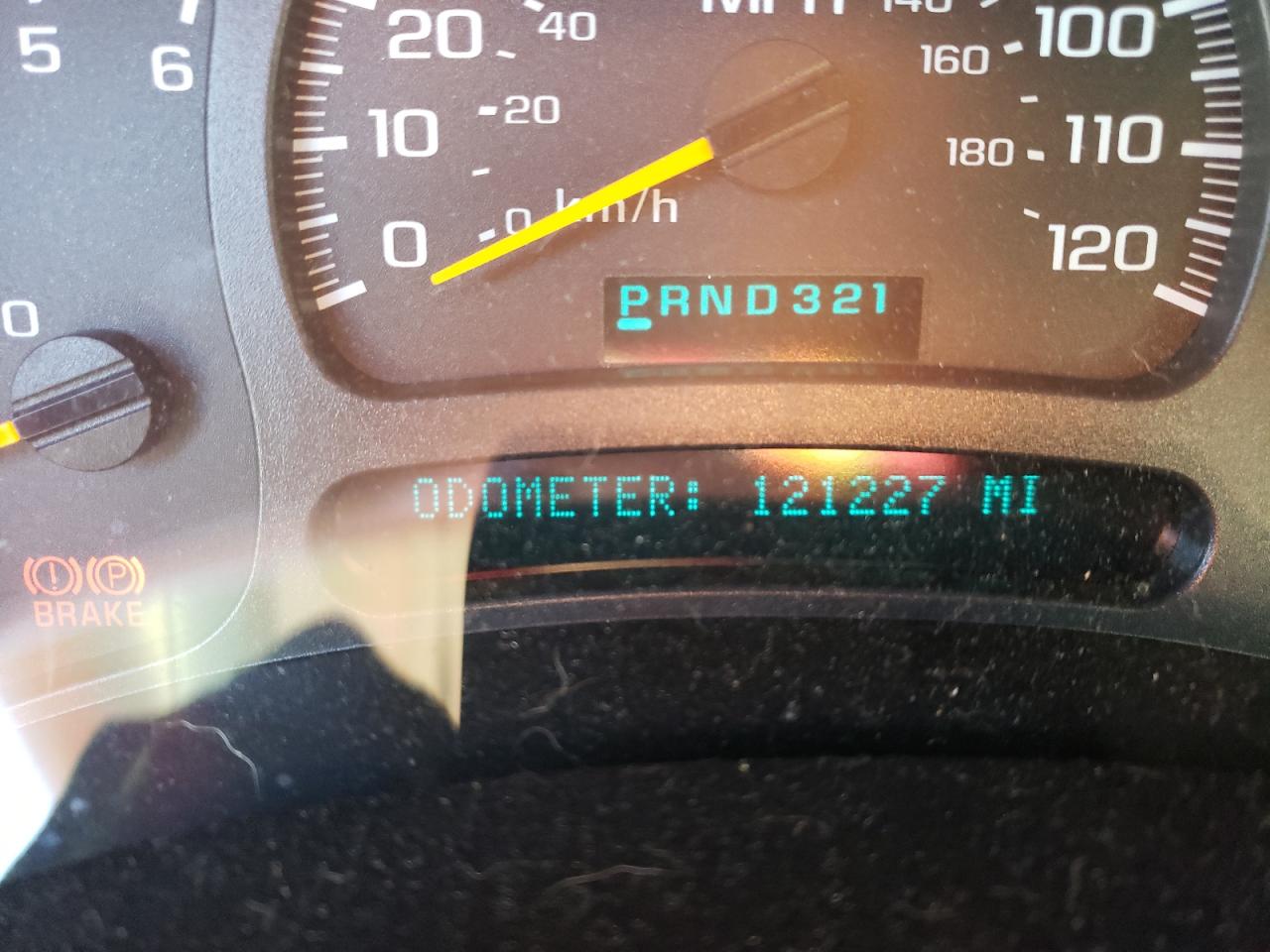 Photo 8 from auction – 2003 GMC YUKON with VIN 1GKEK13Z23R192364